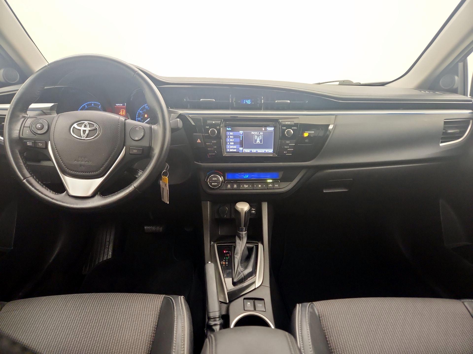Thumbnail: 2015 Toyota Corolla - 9