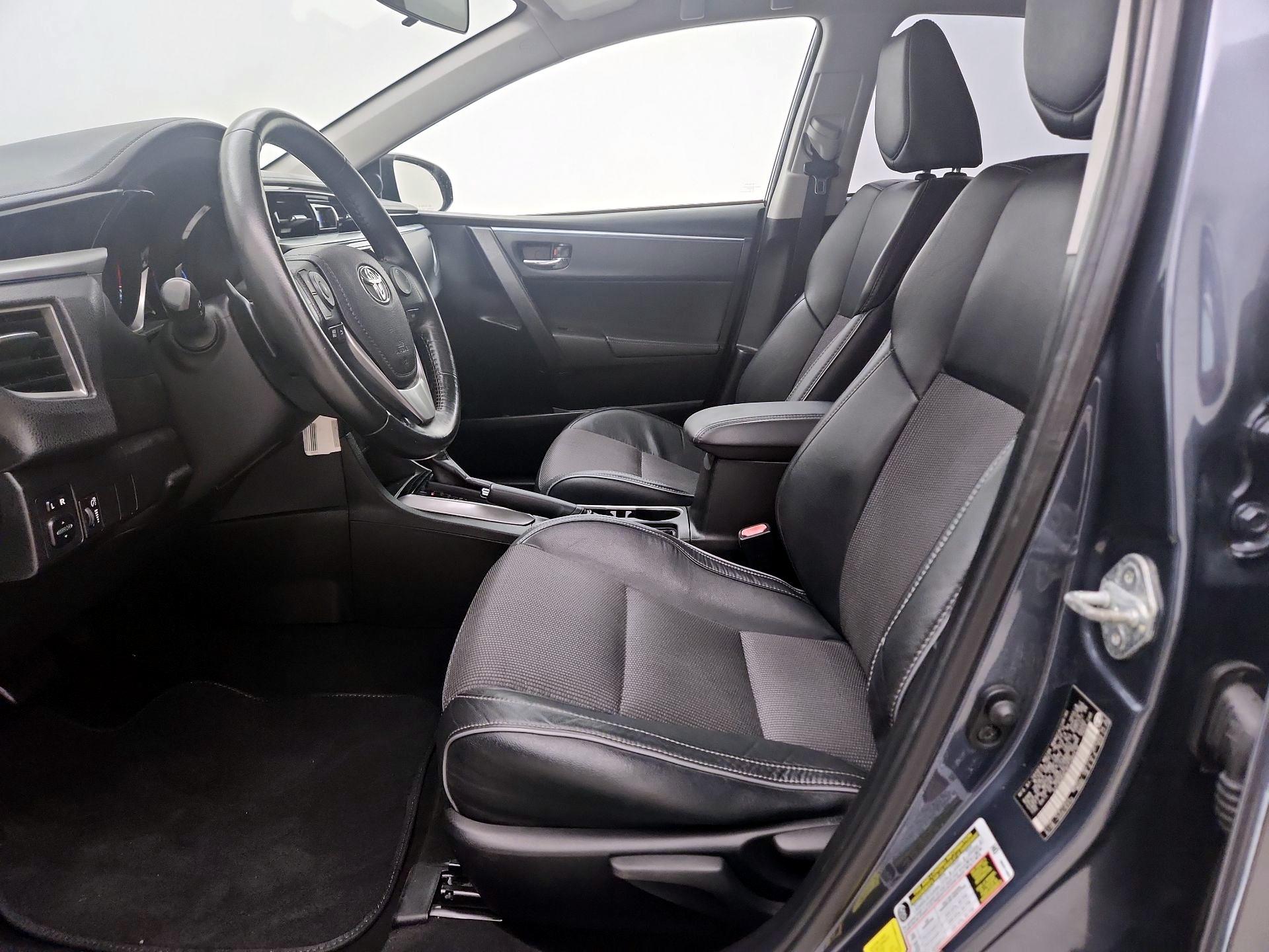 Thumbnail: 2015 Toyota Corolla - 11