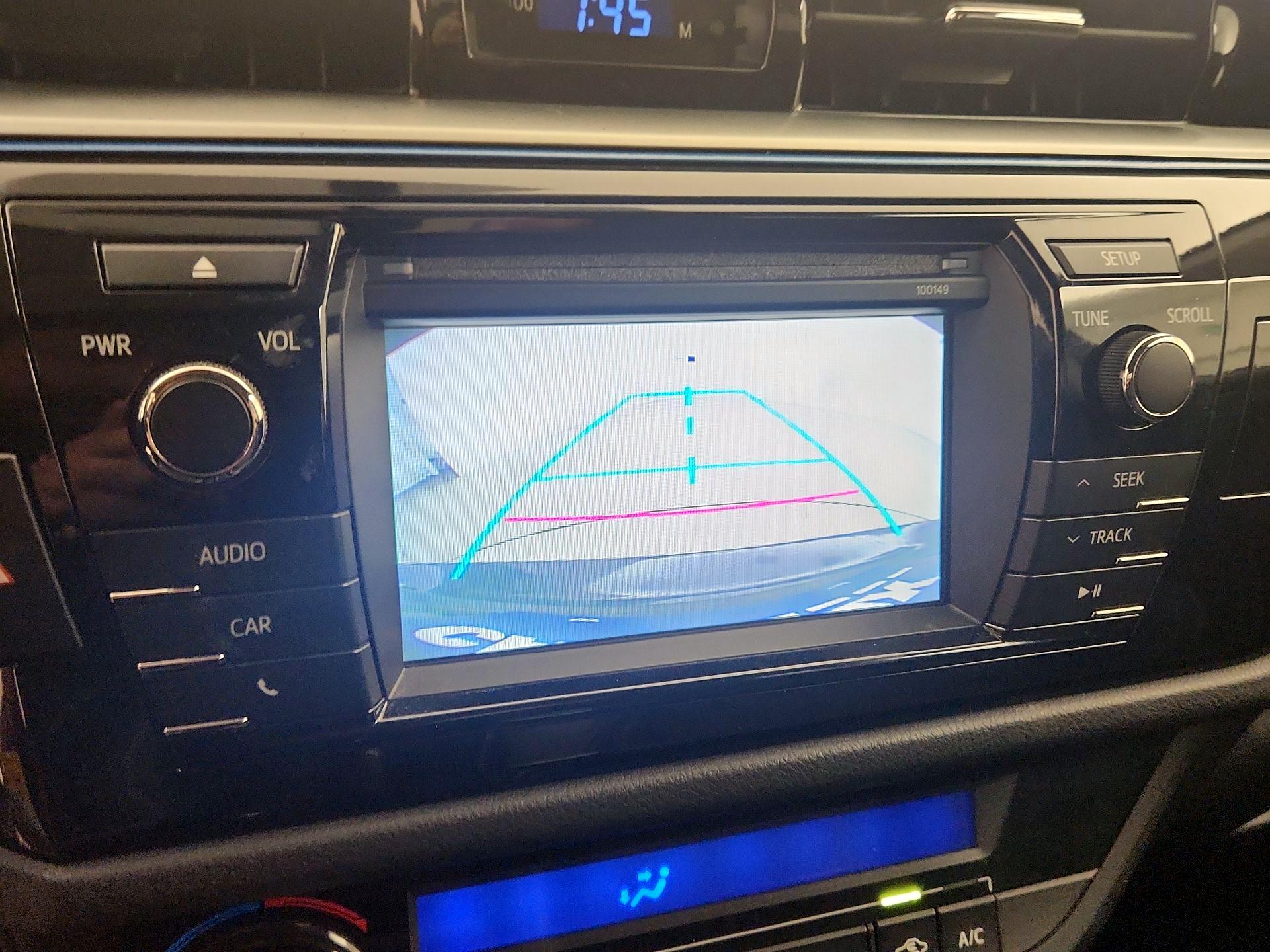 Thumbnail: 2015 Toyota Corolla - 14