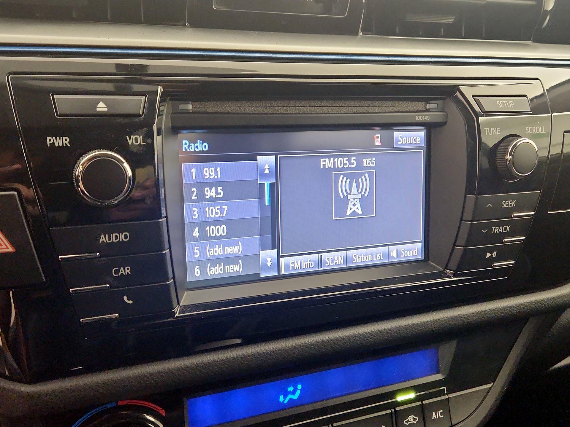 Thumbnail: 2015 Toyota Corolla - 15