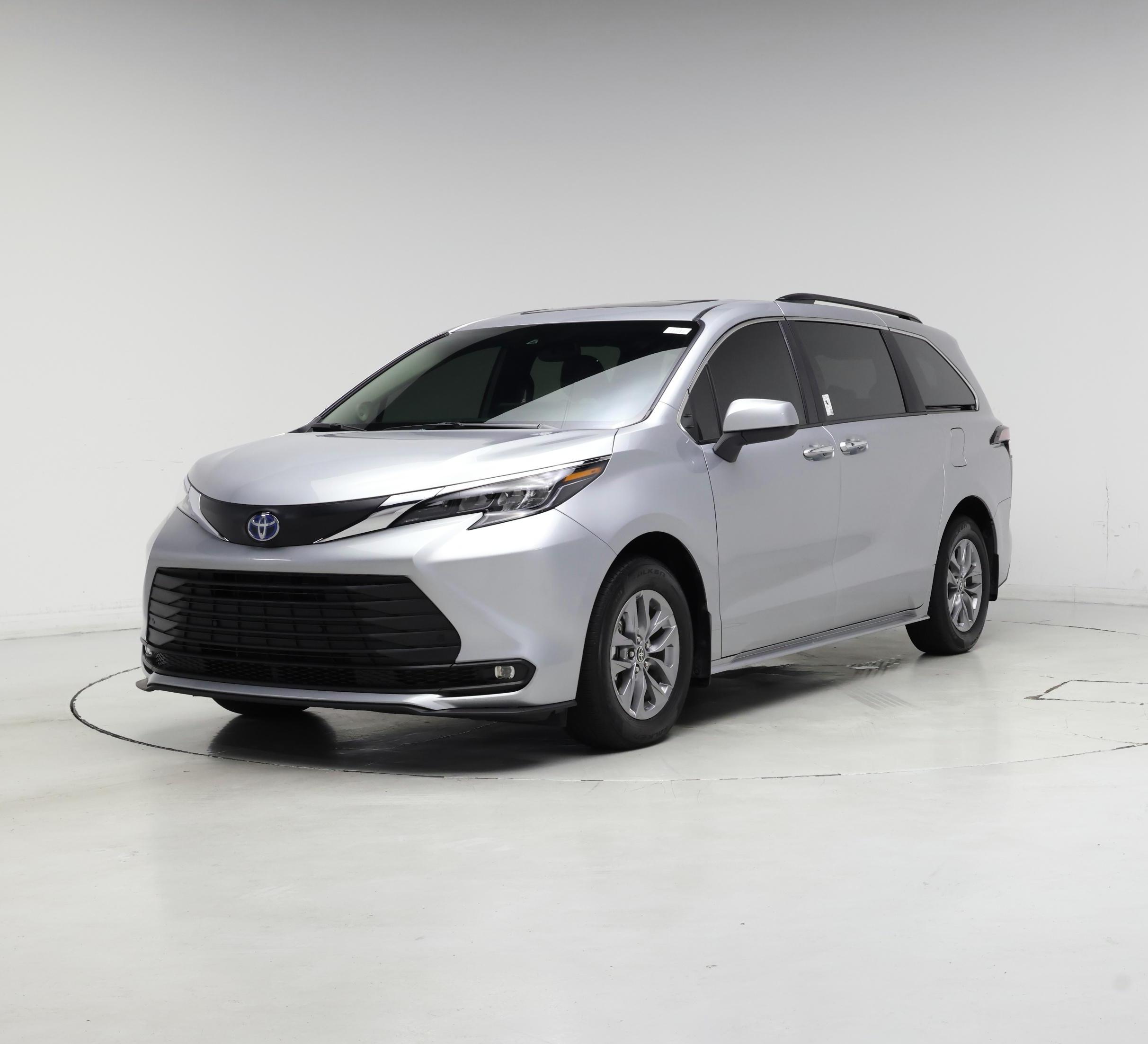 Thumbnail: 2025 Toyota Sienna - 4