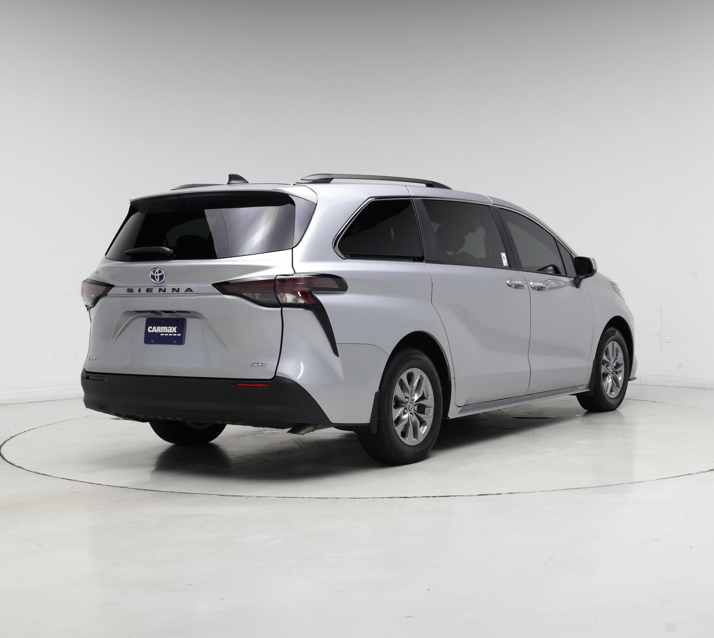 Thumbnail: 2025 Toyota Sienna - 8