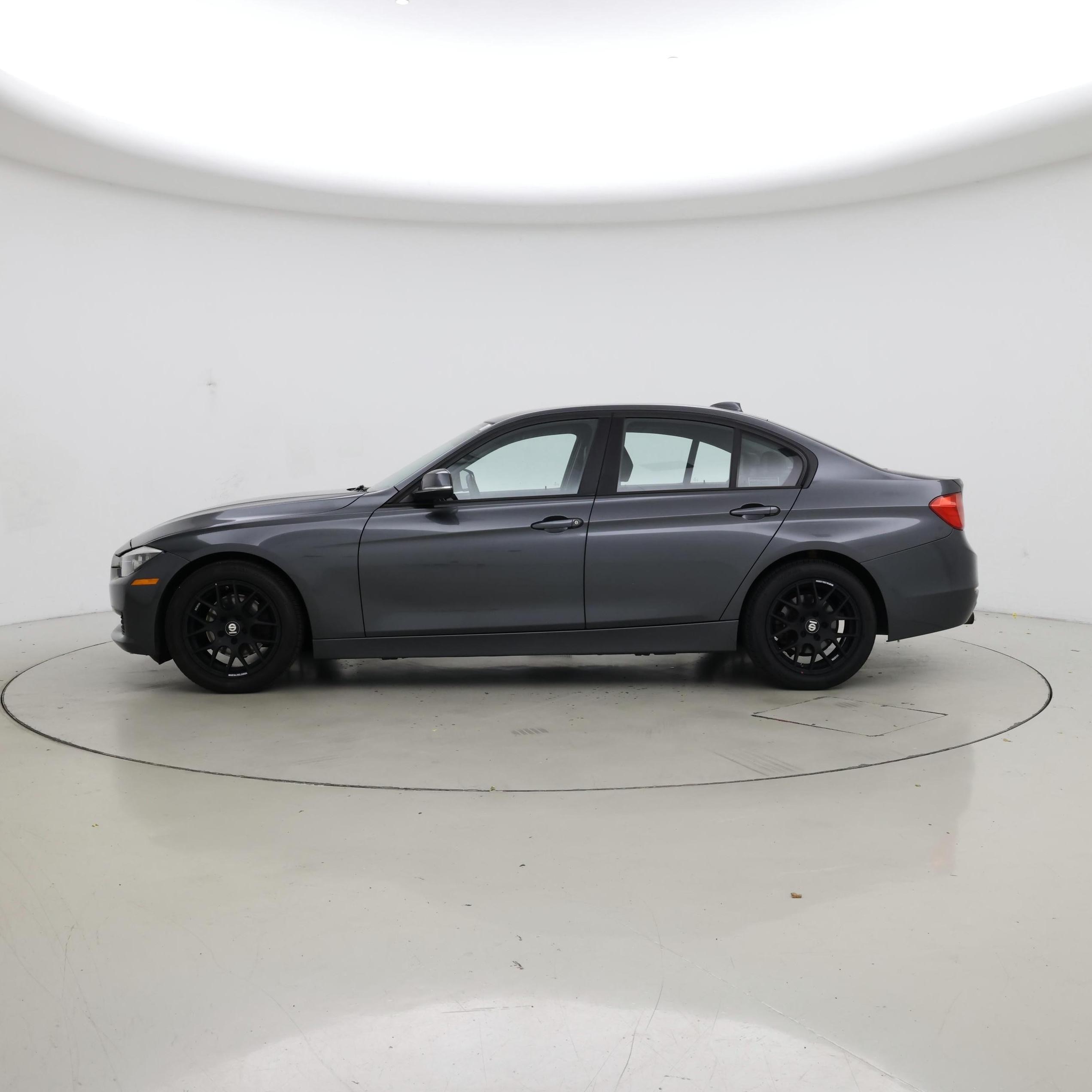 Thumbnail: 2014 BMW 3 Series - 3
