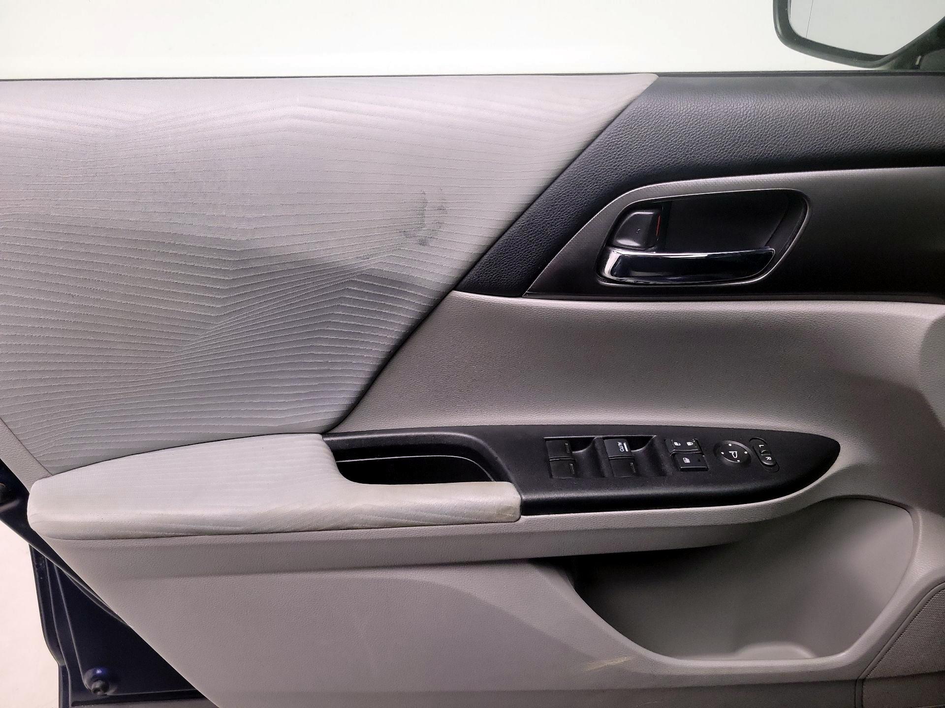 Thumbnail: 2015 Honda Accord - 12