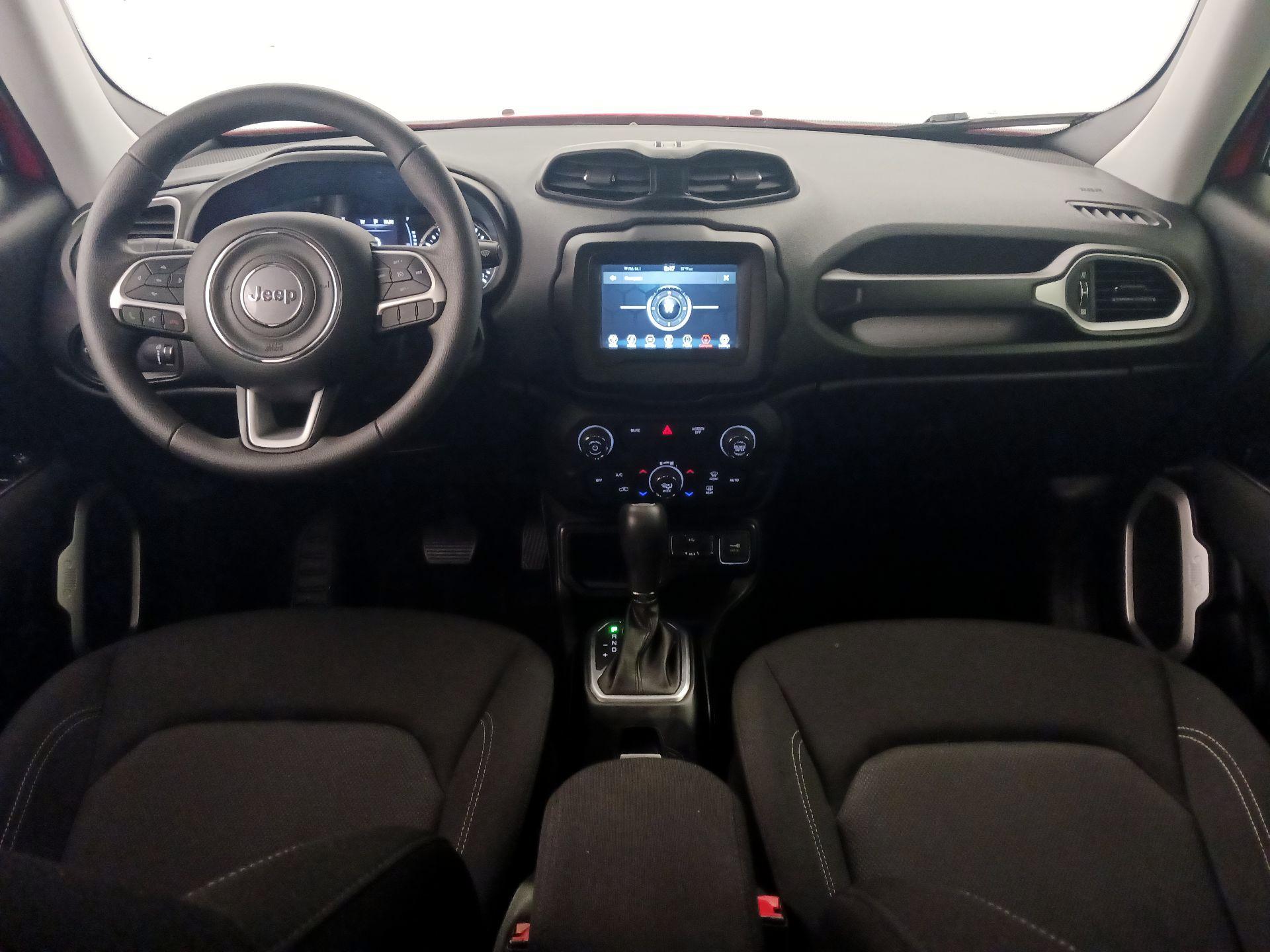 Thumbnail: 2020 Jeep Renegade - 9