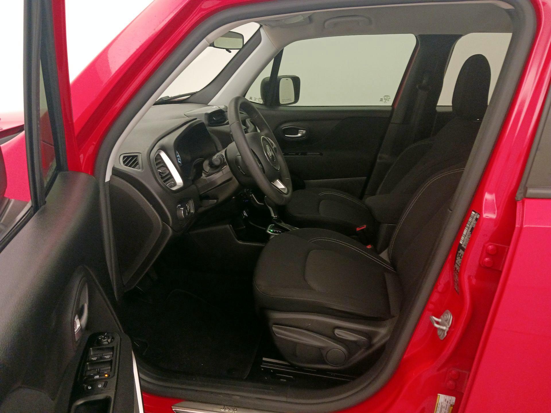 Thumbnail: 2020 Jeep Renegade - 11