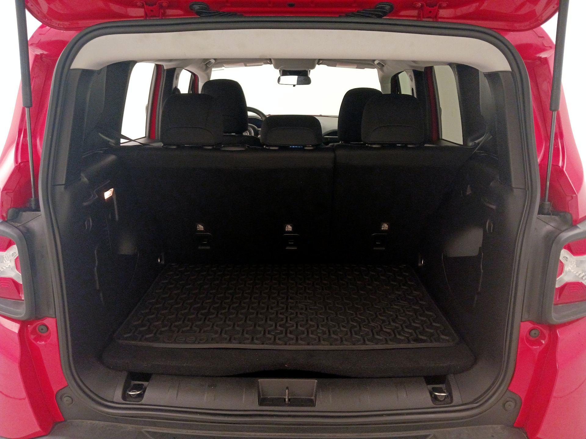 Thumbnail: 2020 Jeep Renegade - 20