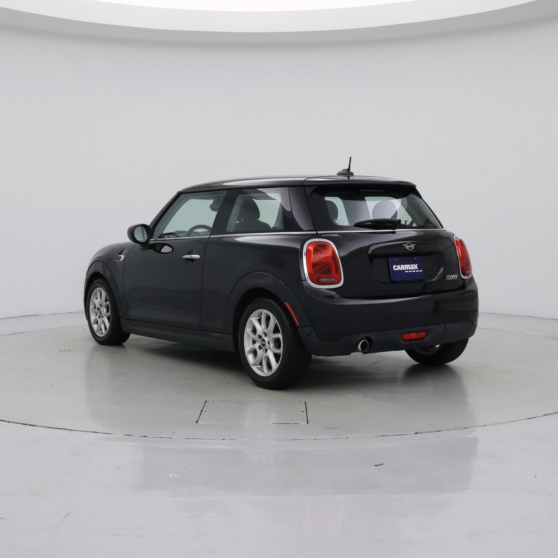 Thumbnail: 2021 MINI Cooper Hardtop - 2