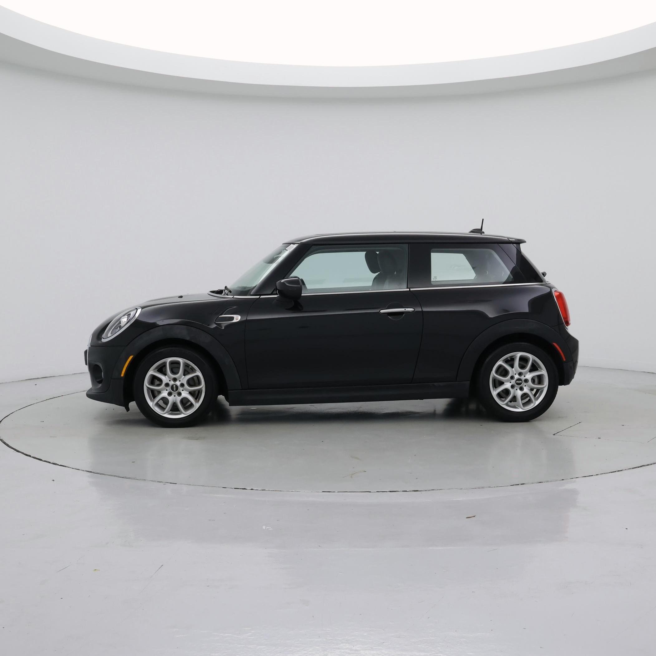 Thumbnail: 2021 MINI Cooper Hardtop - 3