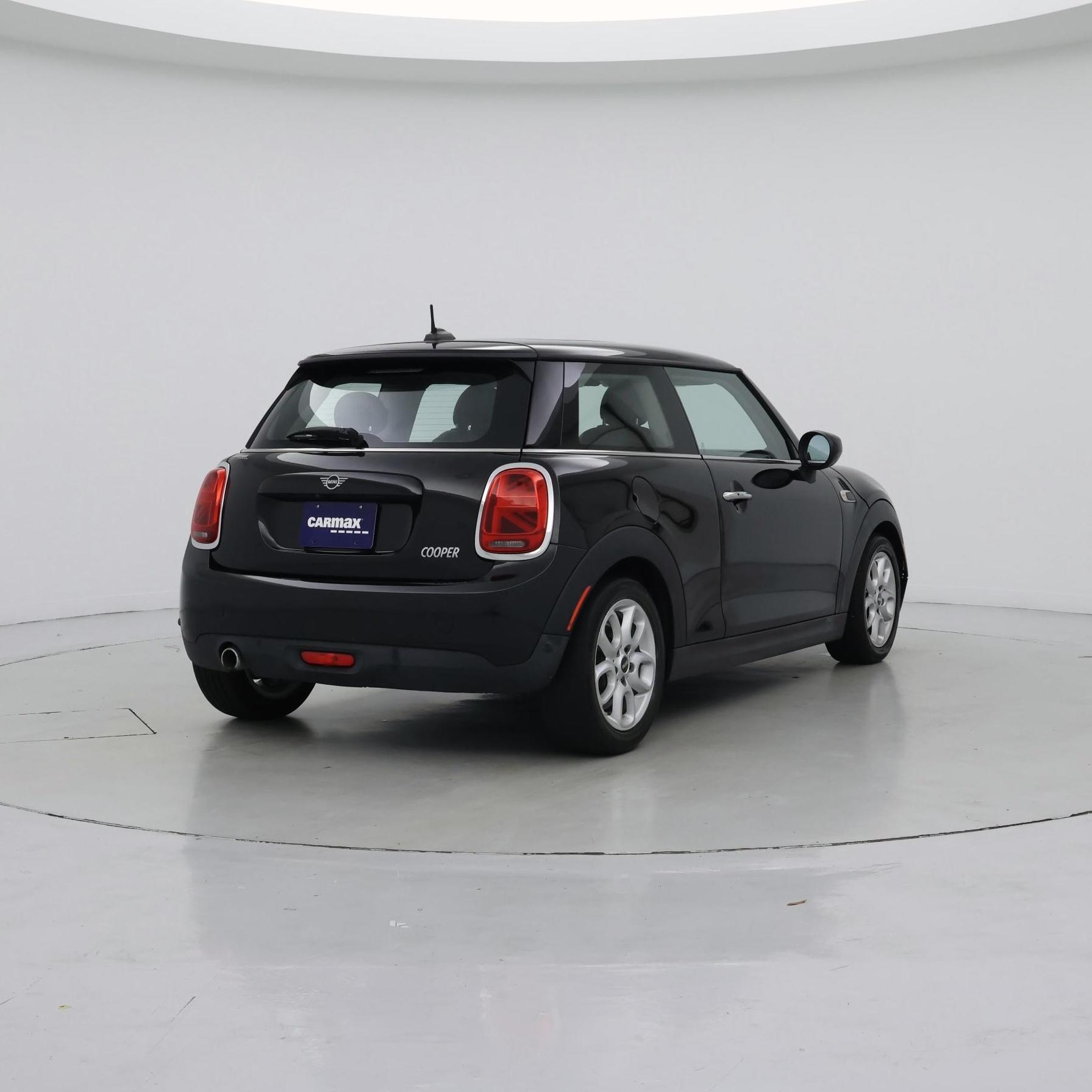 Thumbnail: 2021 MINI Cooper Hardtop - 8