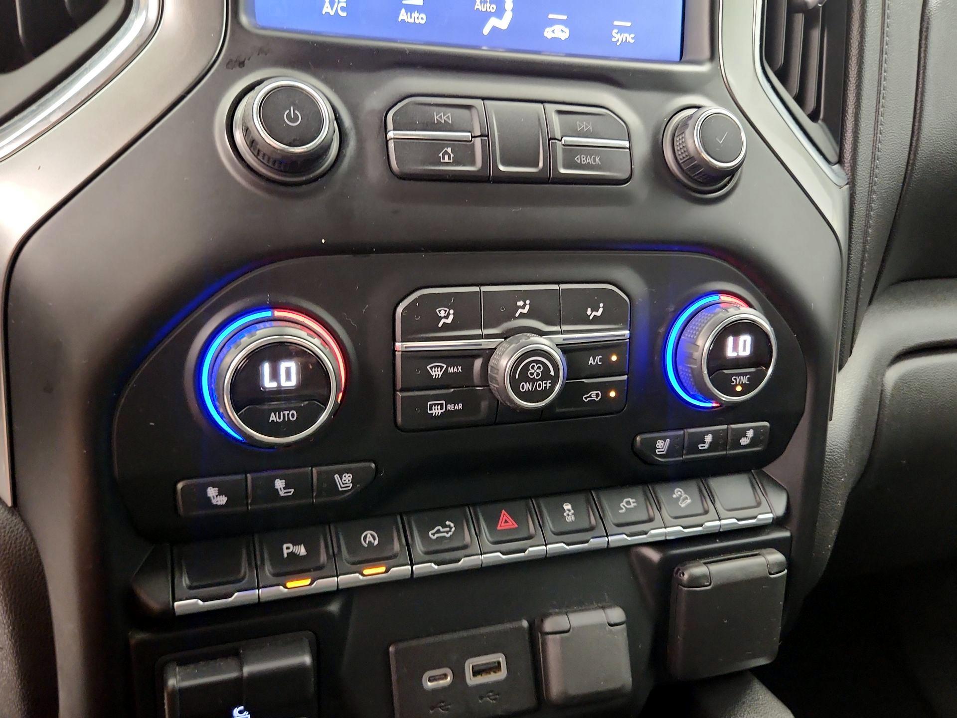 Thumbnail: 2019 Chevrolet Silverado 1500 - 16