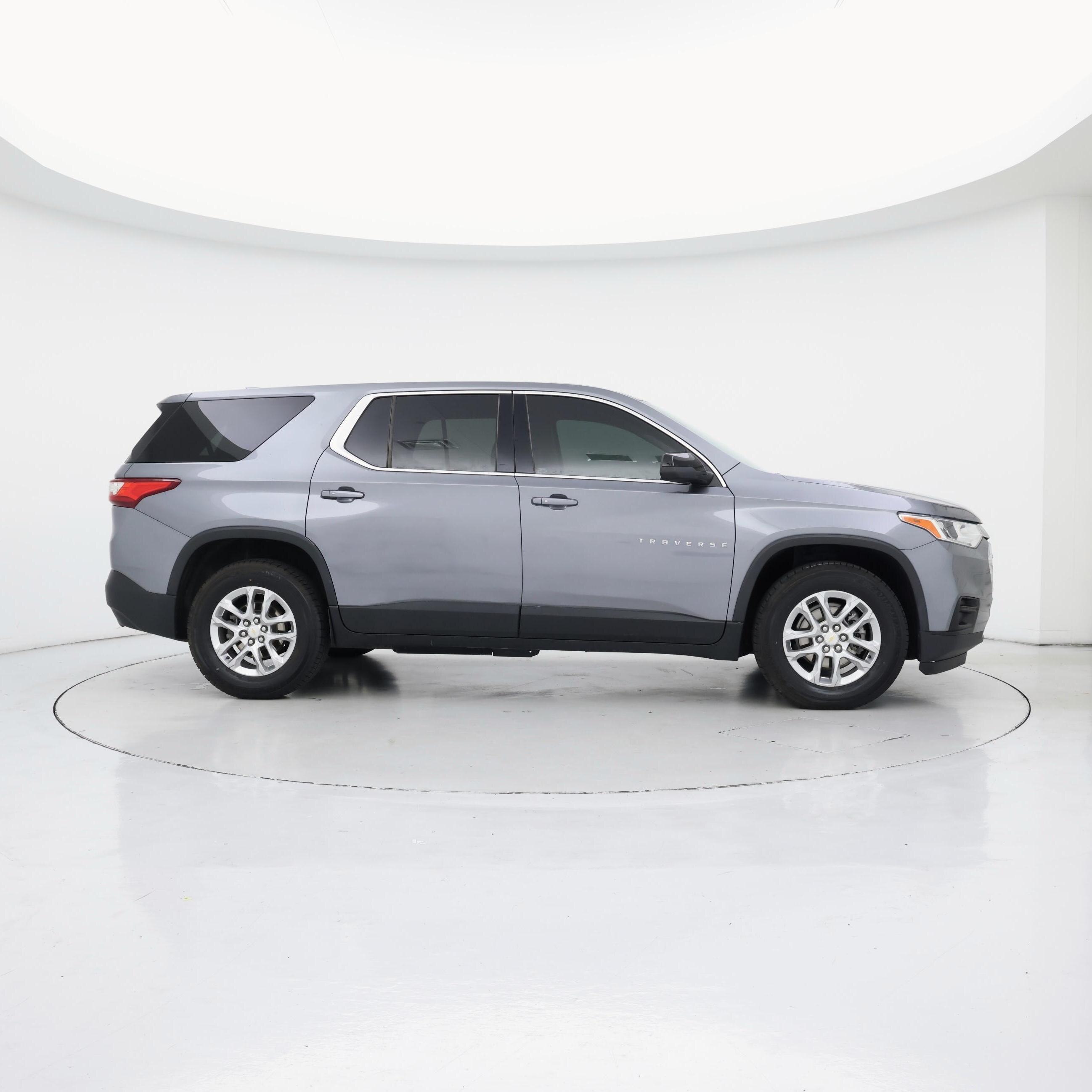 Thumbnail: 2021 Chevrolet Traverse - 7