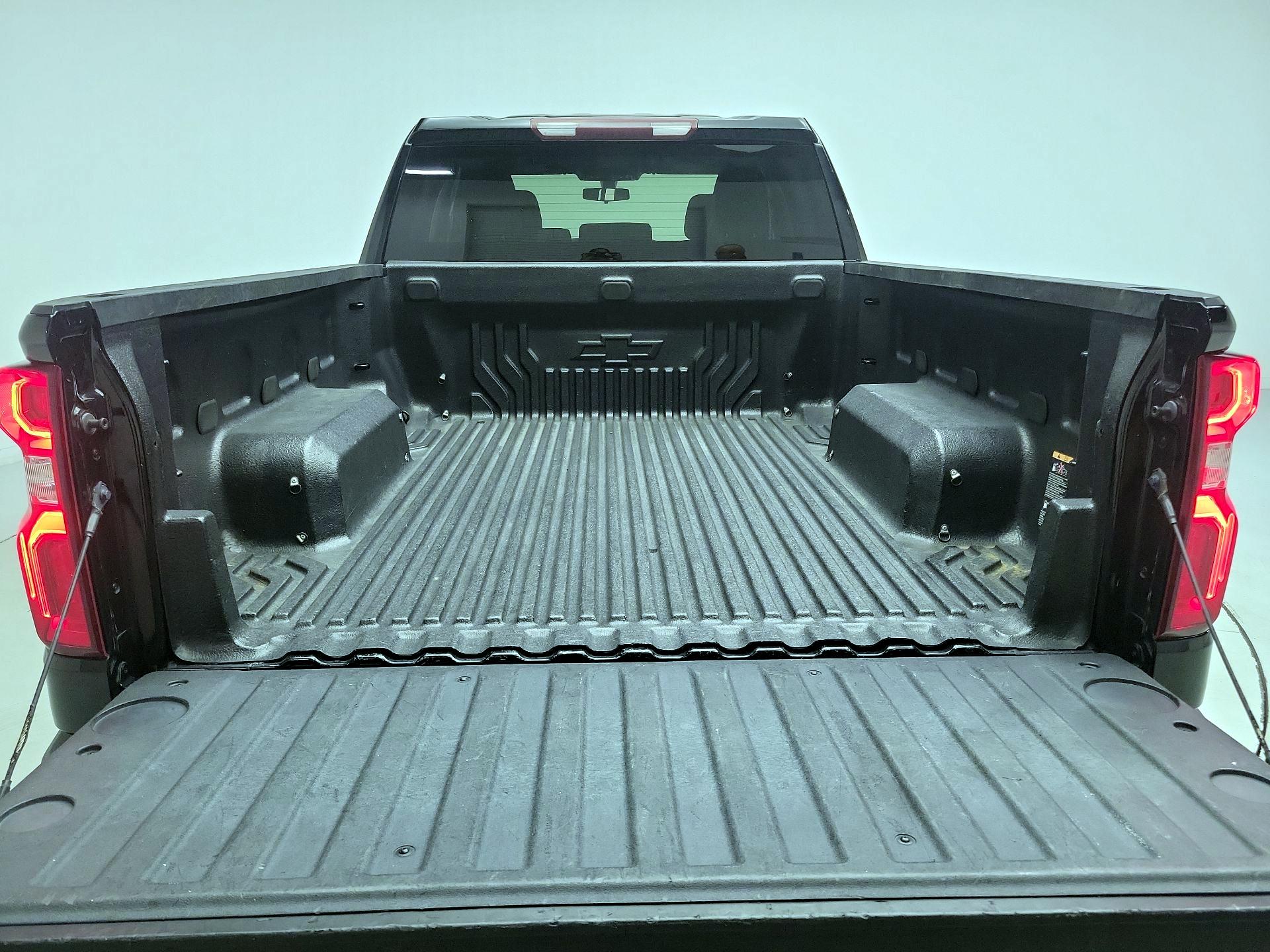 Thumbnail: 2019 Chevrolet Silverado 1500 - 20
