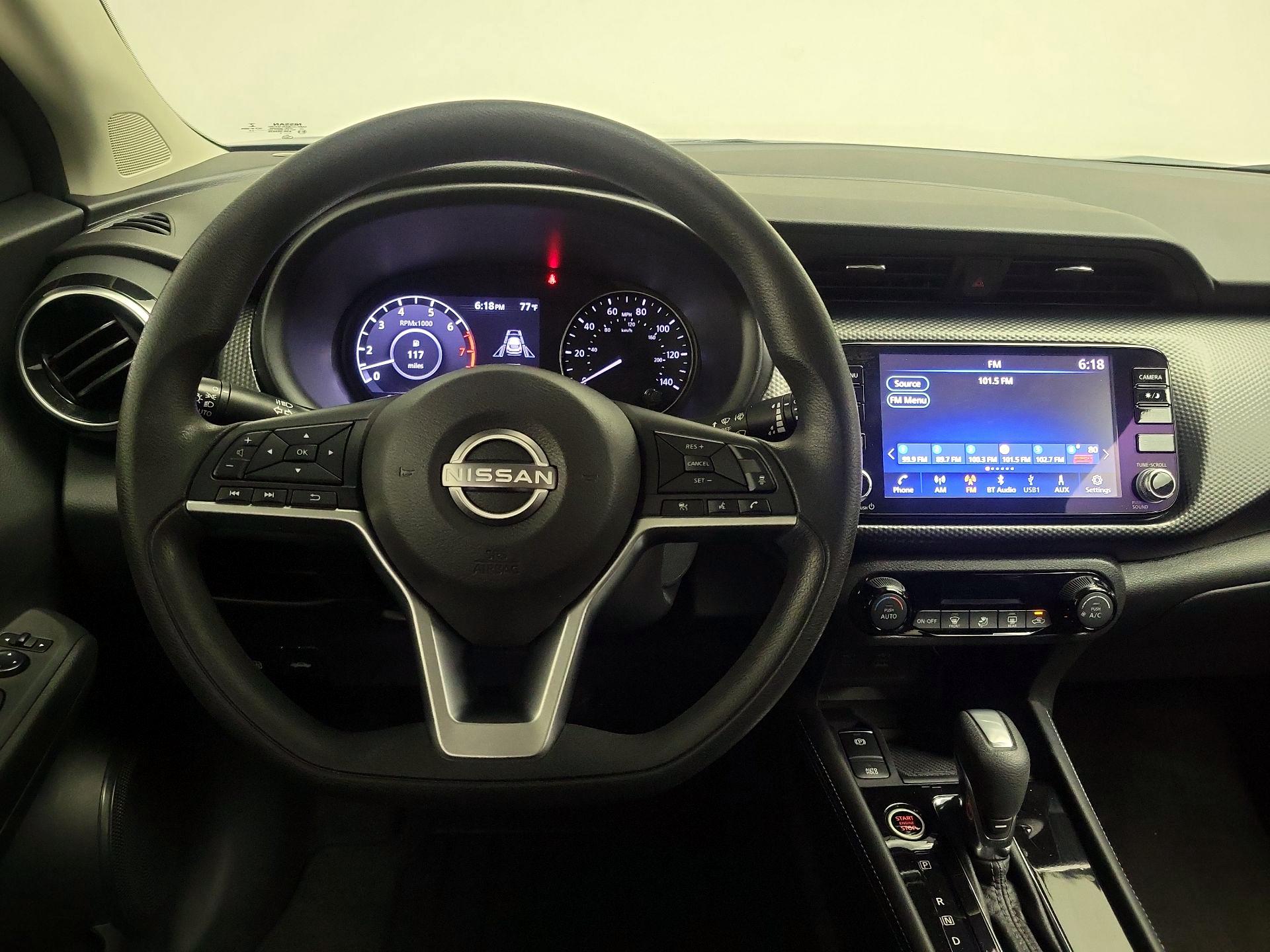 Thumbnail: 2022 Nissan Kicks - 10