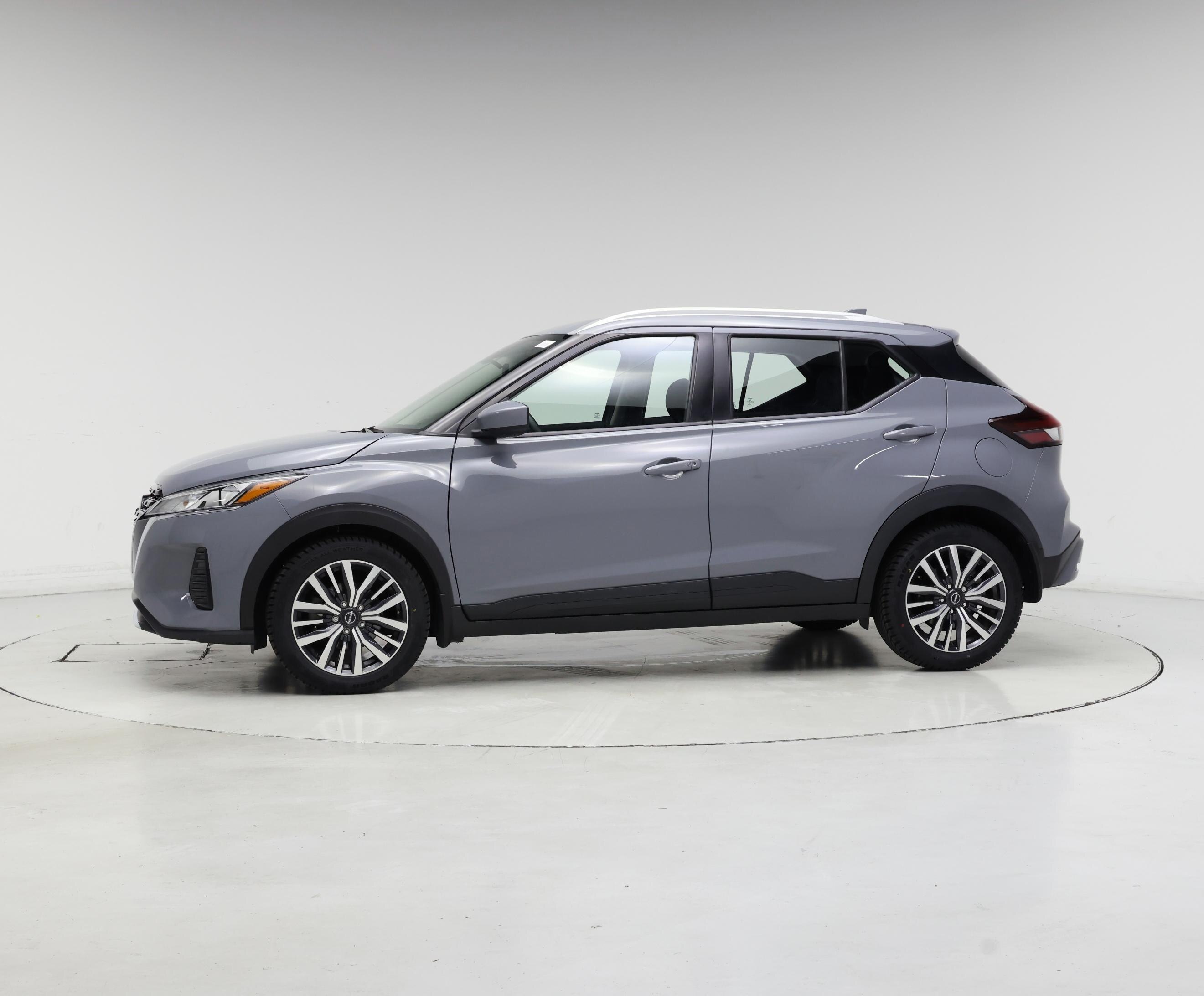 Thumbnail: 2022 Nissan Kicks - 3