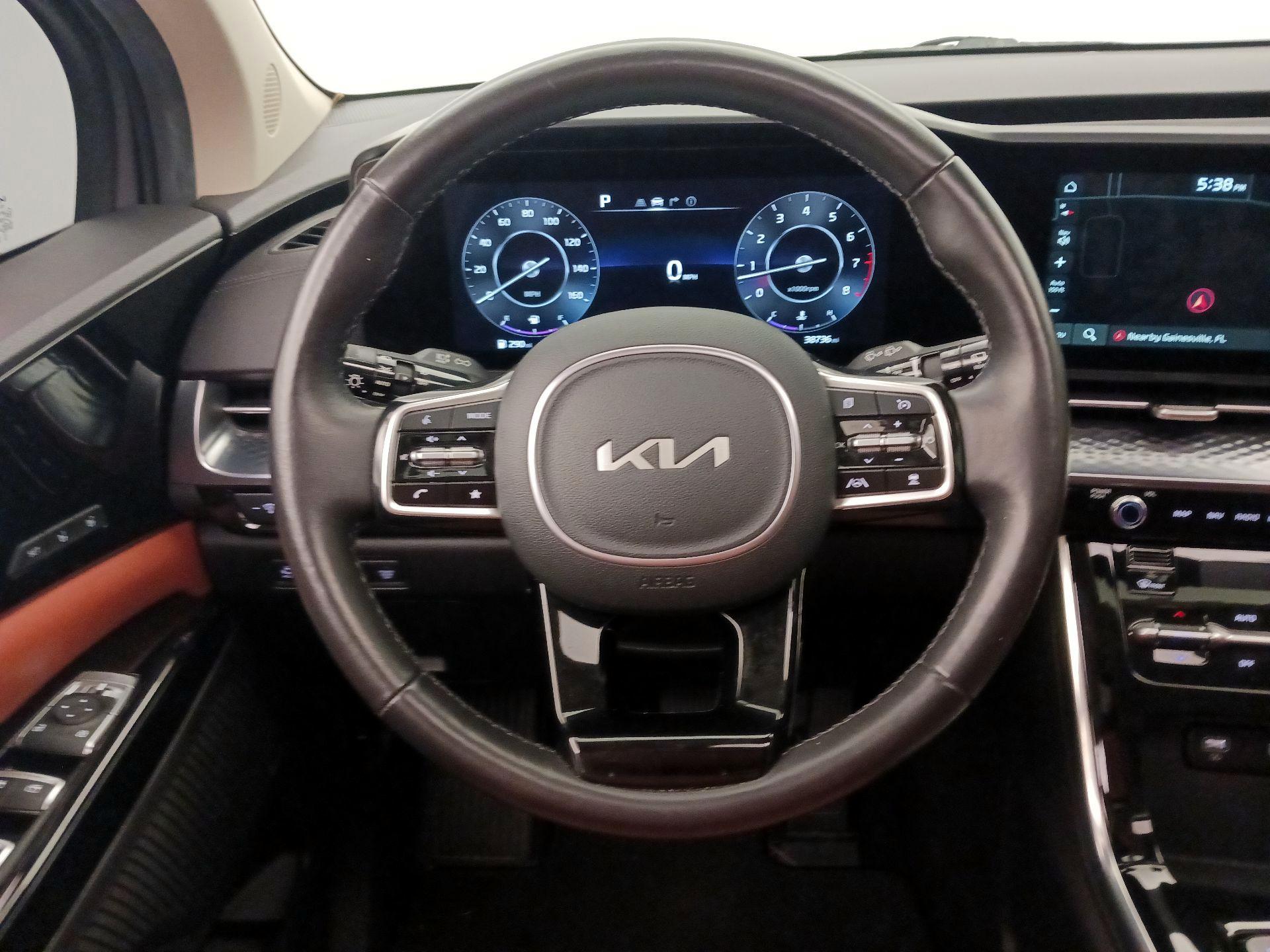 Thumbnail: 2023 Kia Carnival - 10