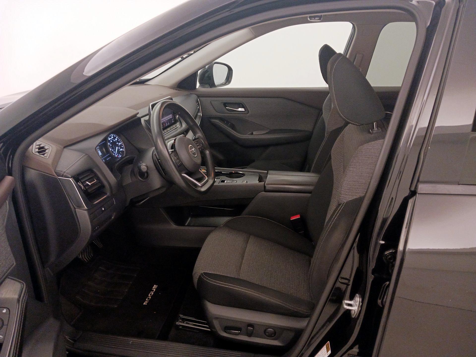 Thumbnail: 2021 Nissan Rogue - 11