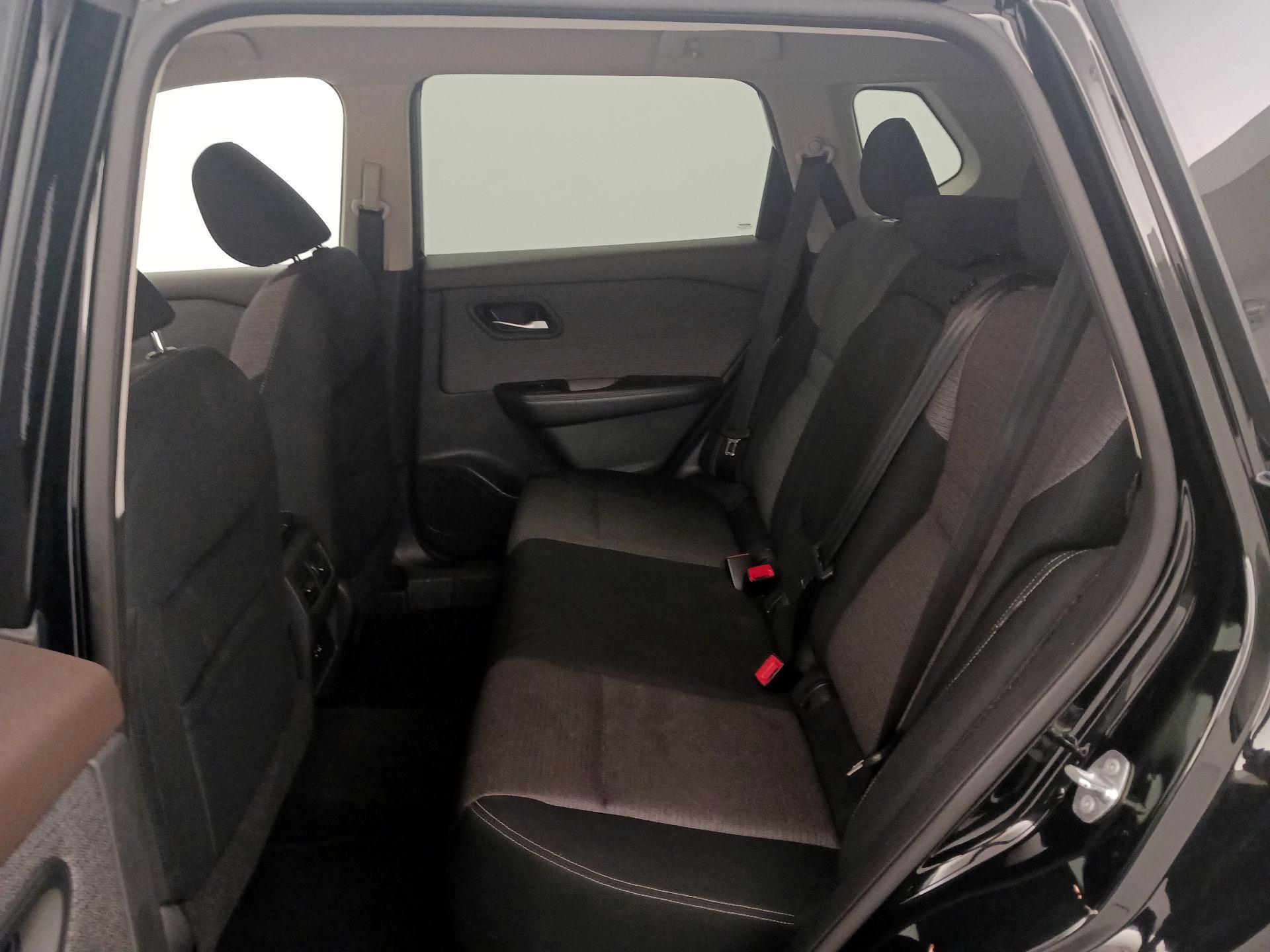 Thumbnail: 2021 Nissan Rogue - 19