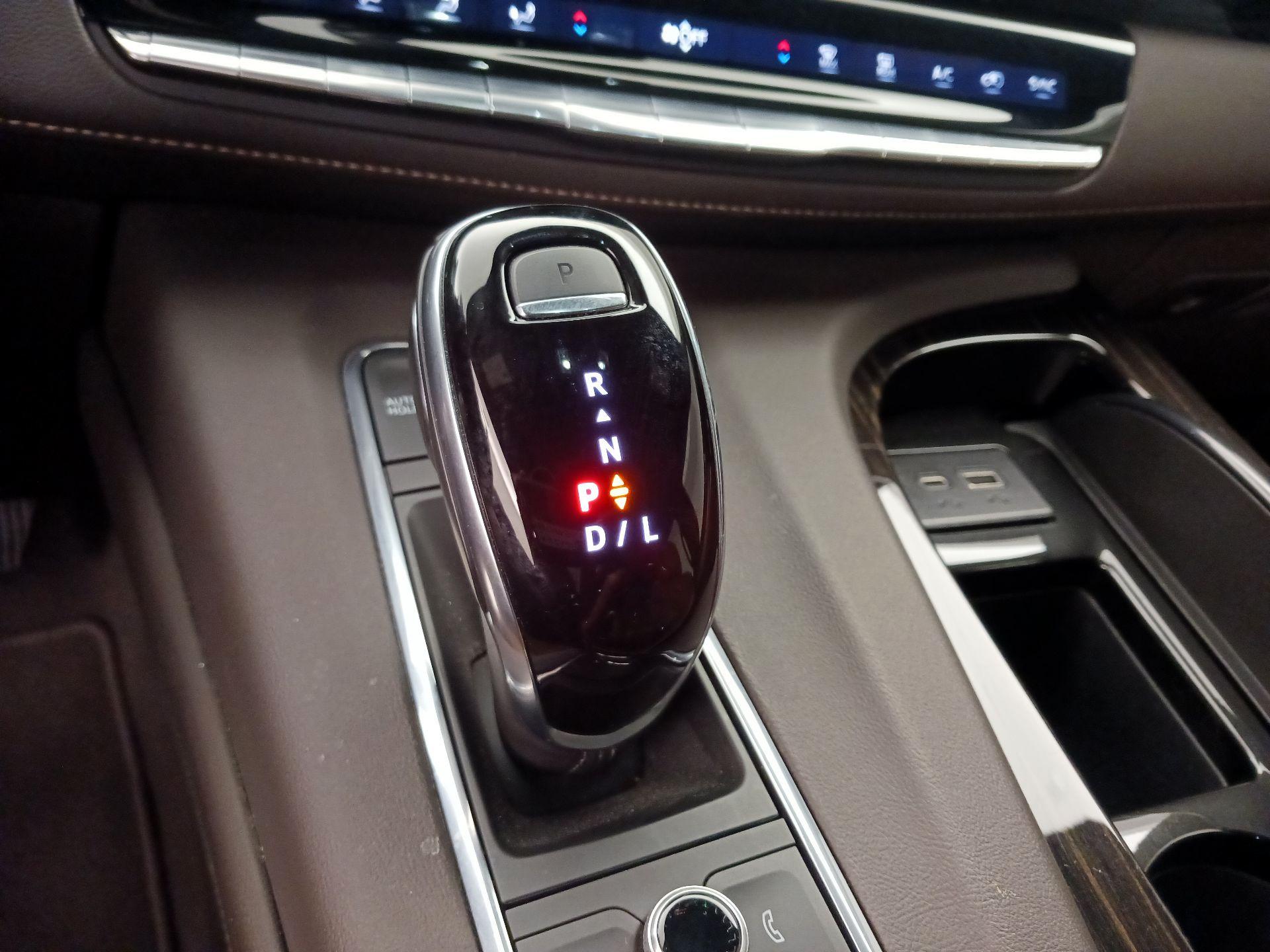 Thumbnail: 2021 Cadillac Escalade - 18