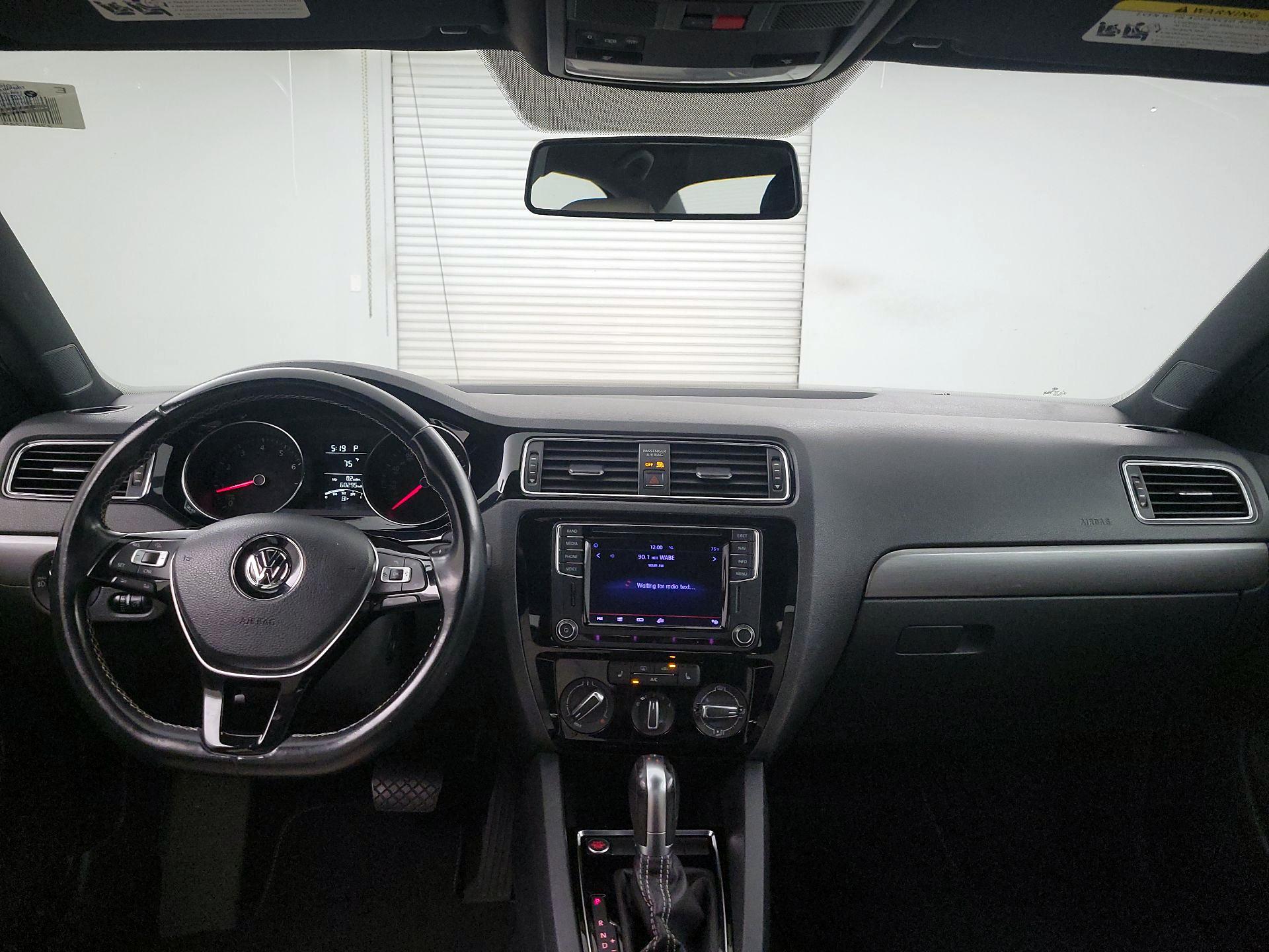 Thumbnail: 2016 Volkswagen Jetta - 9