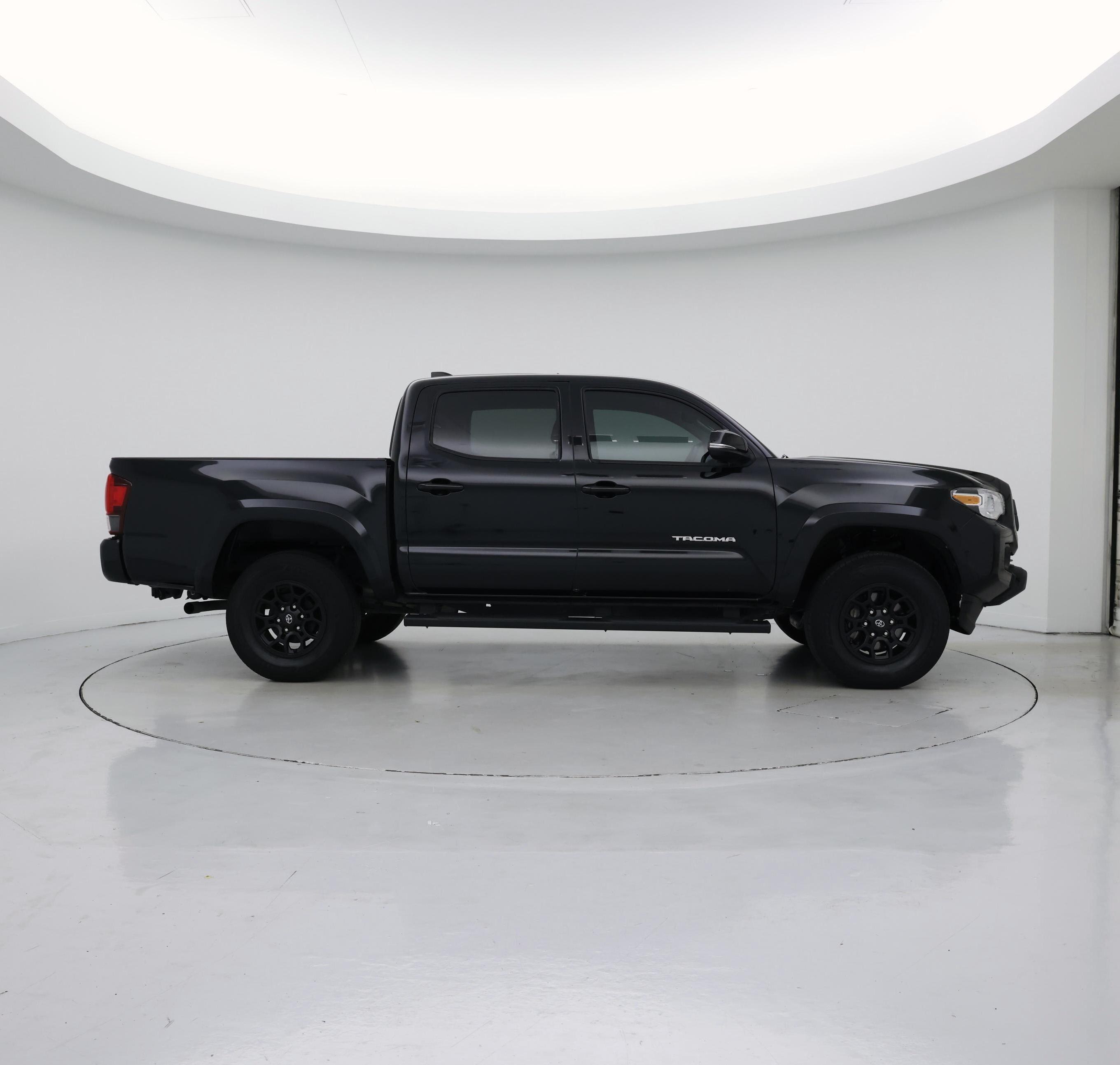 Thumbnail: 2022 Toyota Tacoma - 7