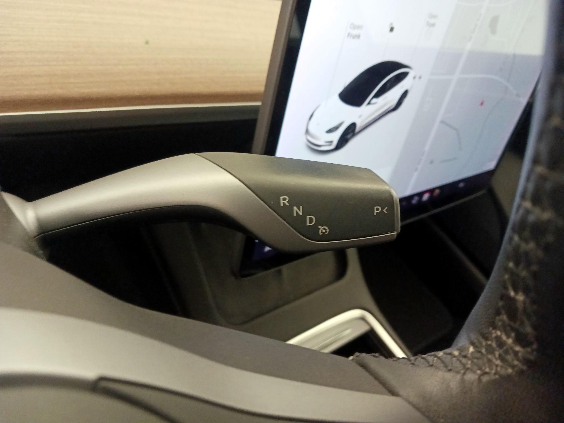 Thumbnail: 2021 Tesla Model 3 - 17