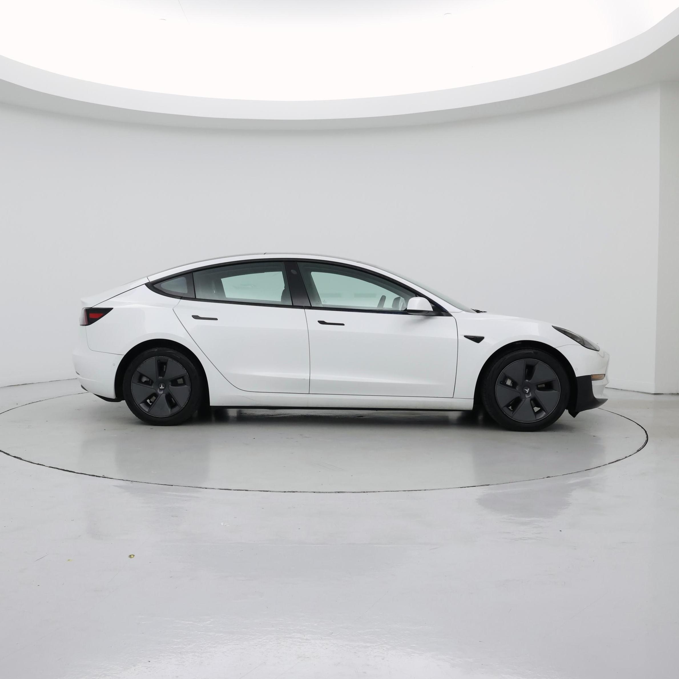 Thumbnail: 2021 Tesla Model 3 - 7