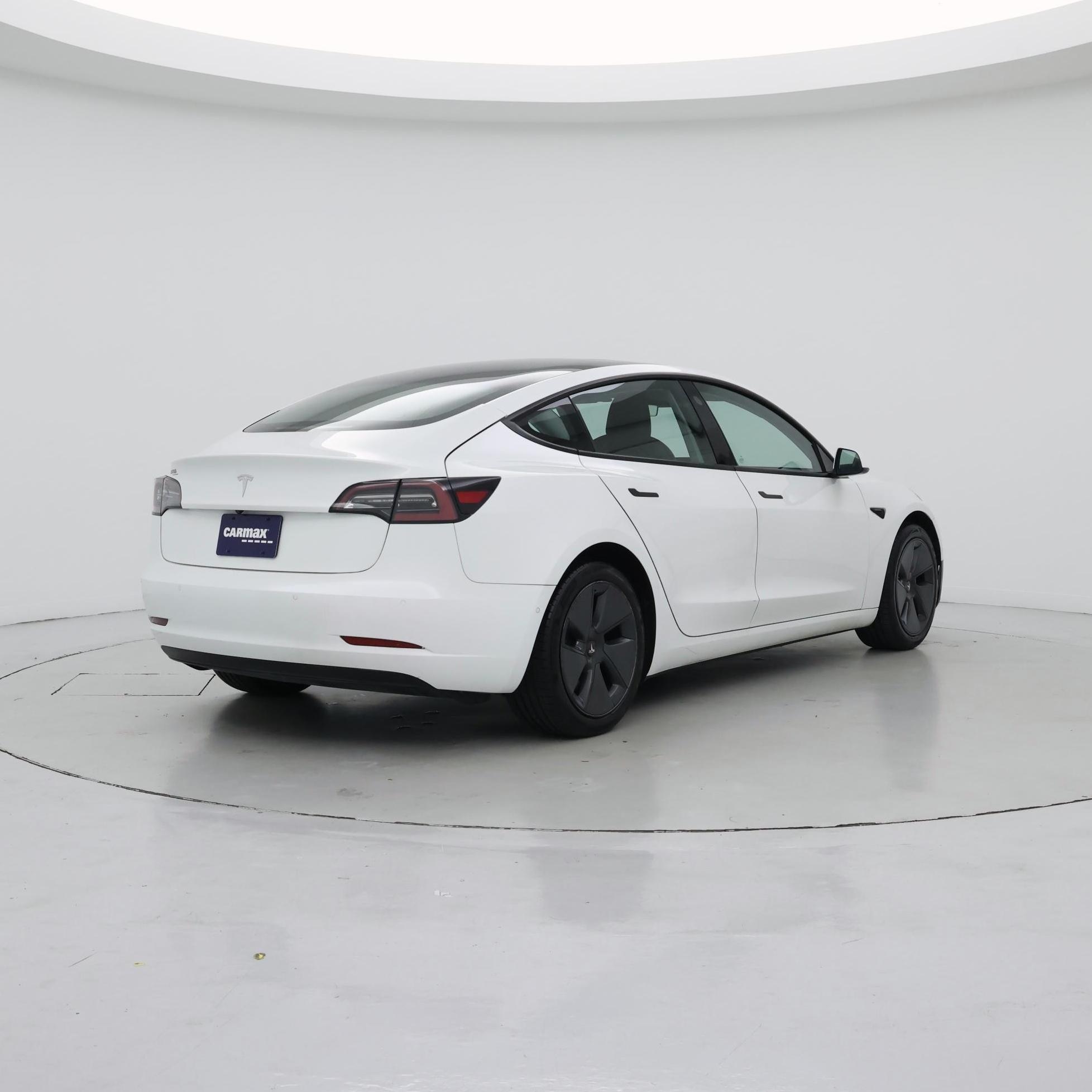 Thumbnail: 2021 Tesla Model 3 - 8