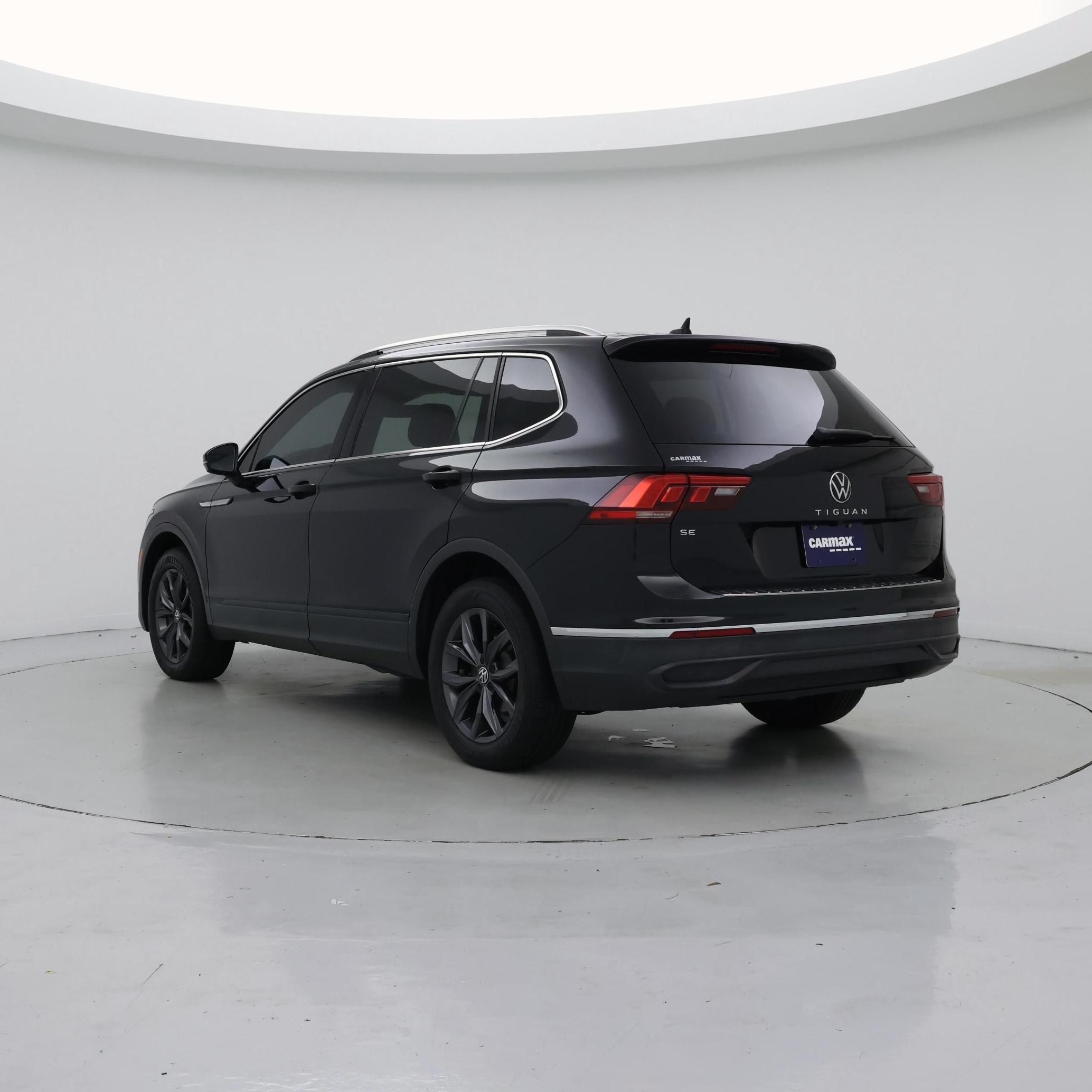 Thumbnail: 2022 Volkswagen Tiguan - 2