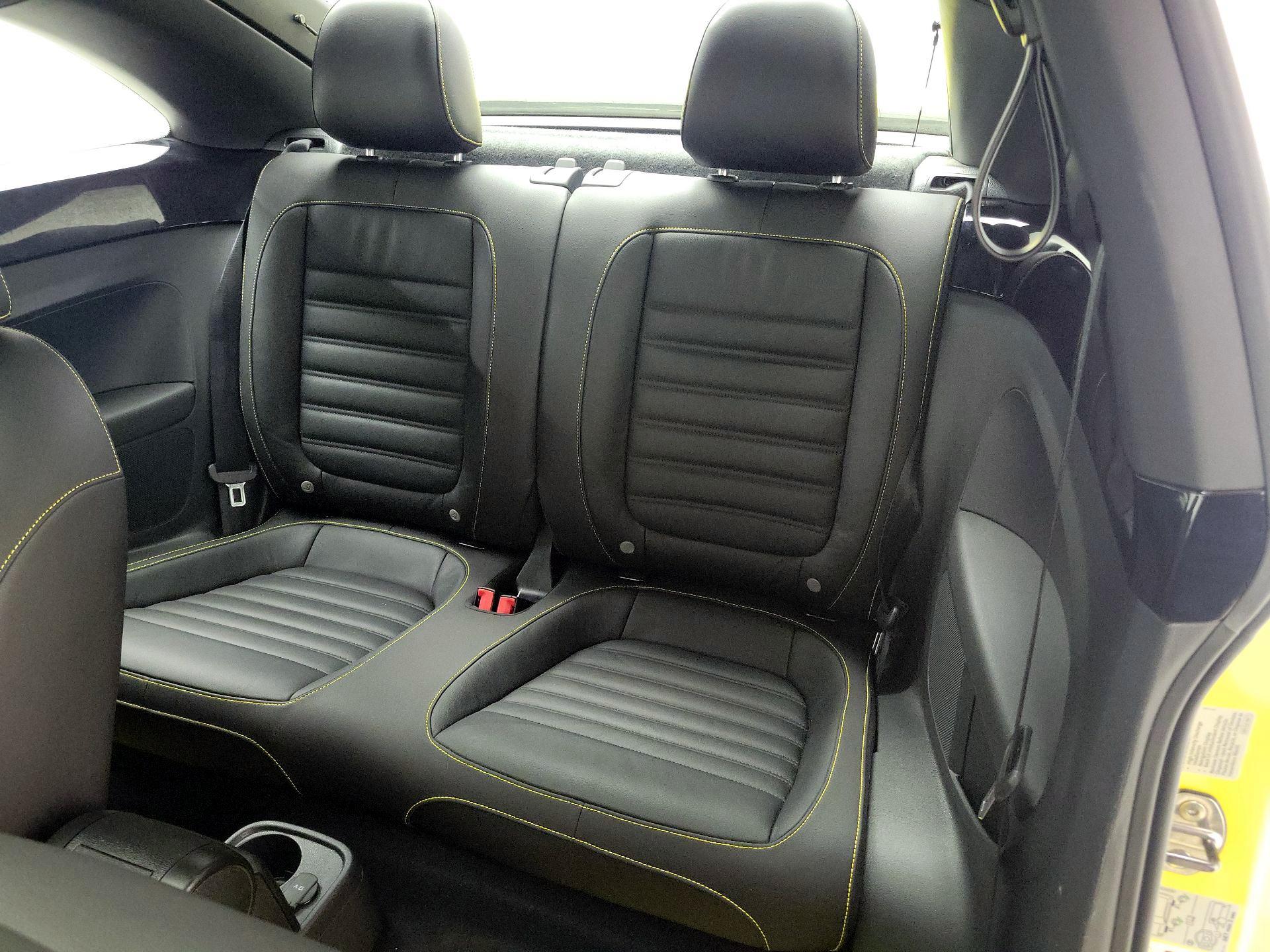 Thumbnail: 2014 Volkswagen Beetle - 18