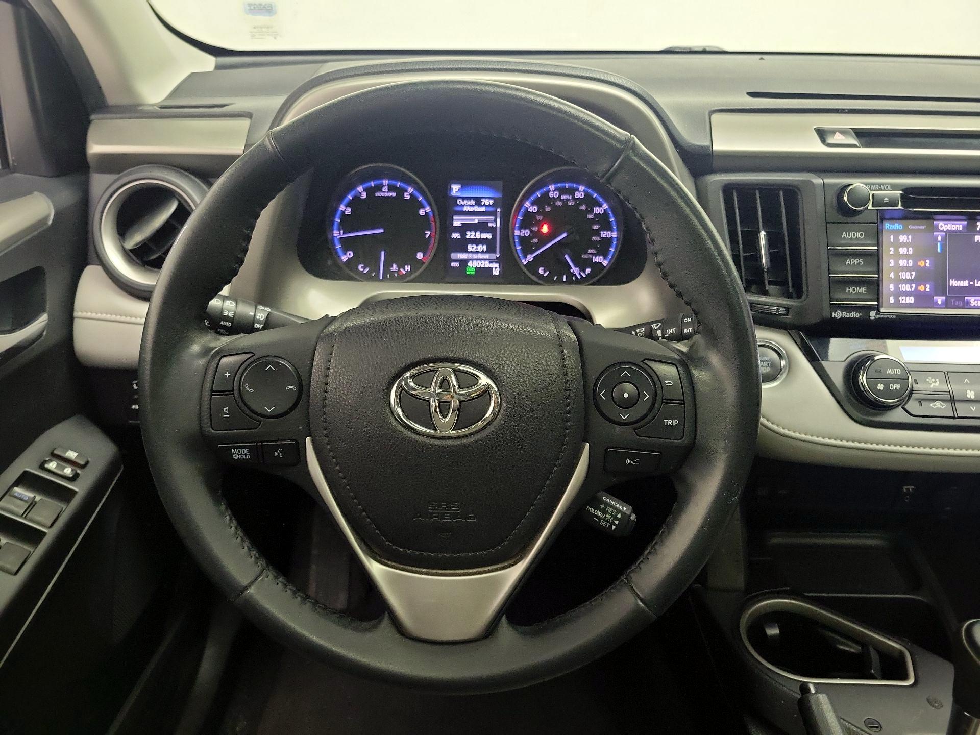 Thumbnail: 2018 Toyota RAV4 - 10