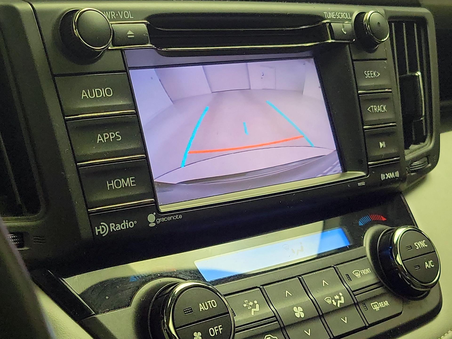 Thumbnail: 2018 Toyota RAV4 - 14