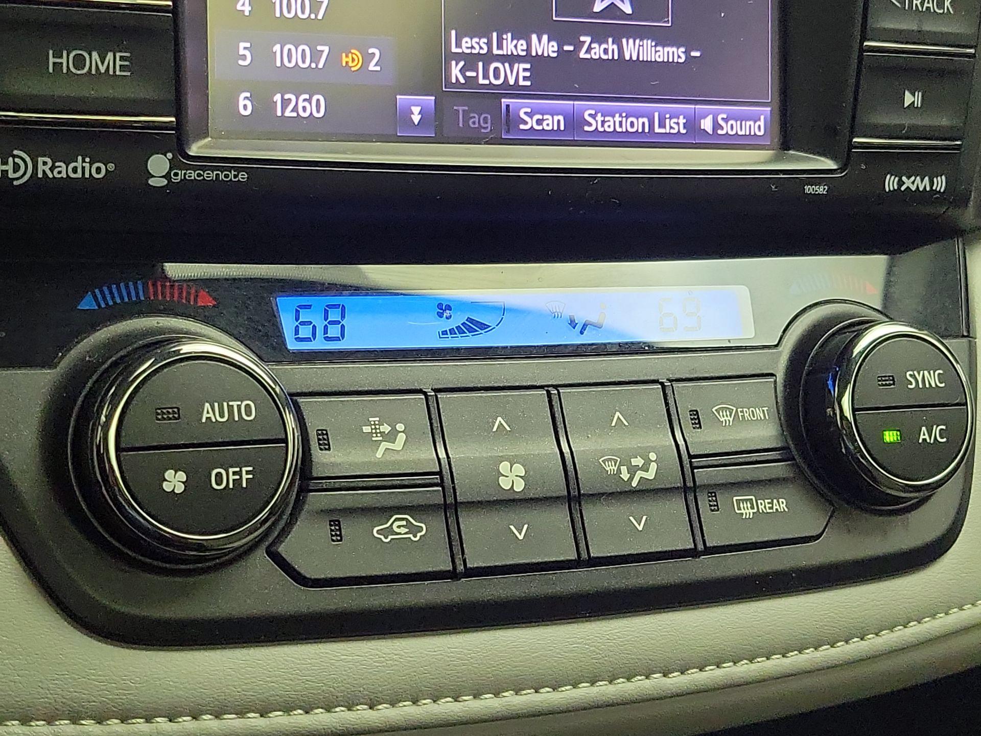 Thumbnail: 2018 Toyota RAV4 - 16