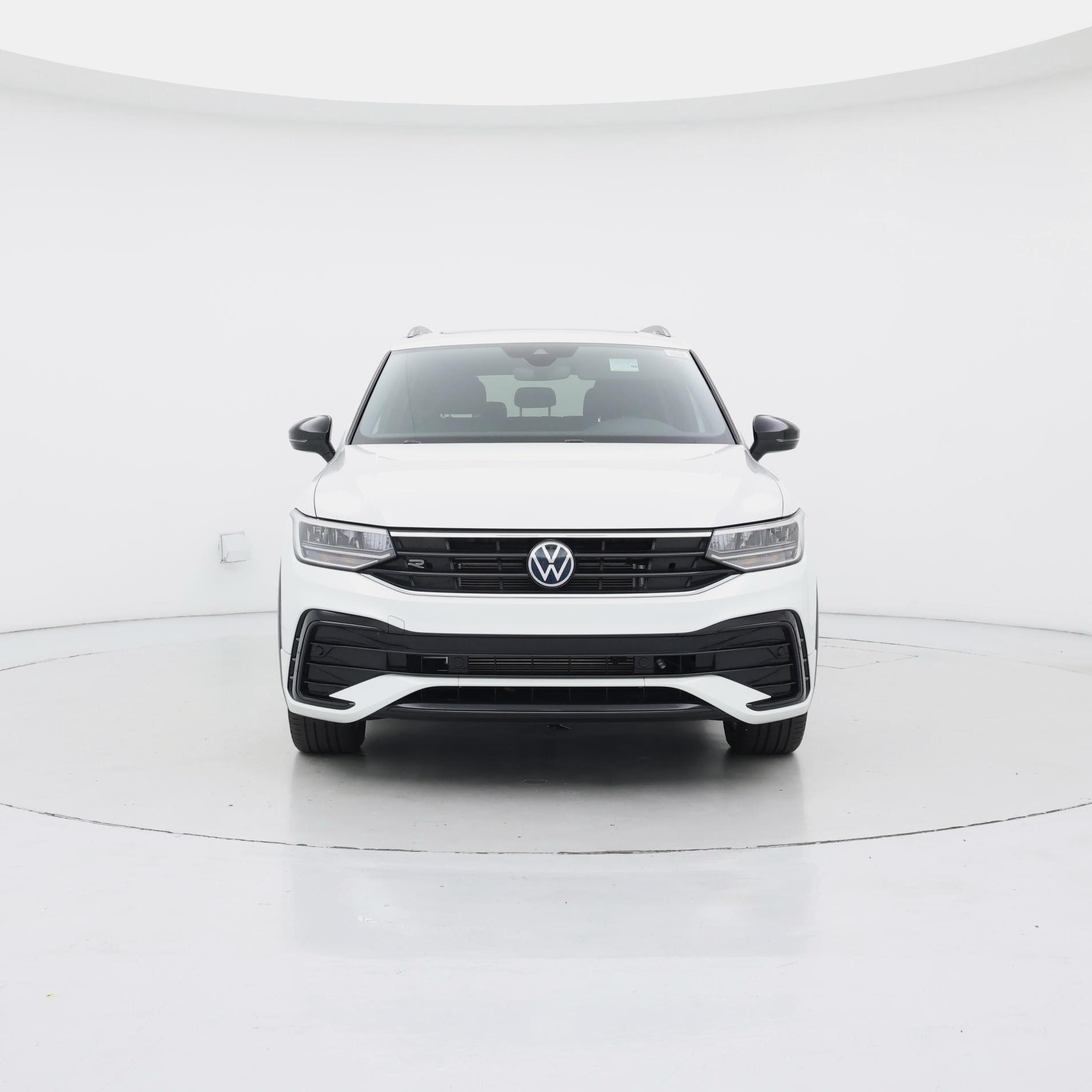 Thumbnail: 2022 Volkswagen Tiguan - 5