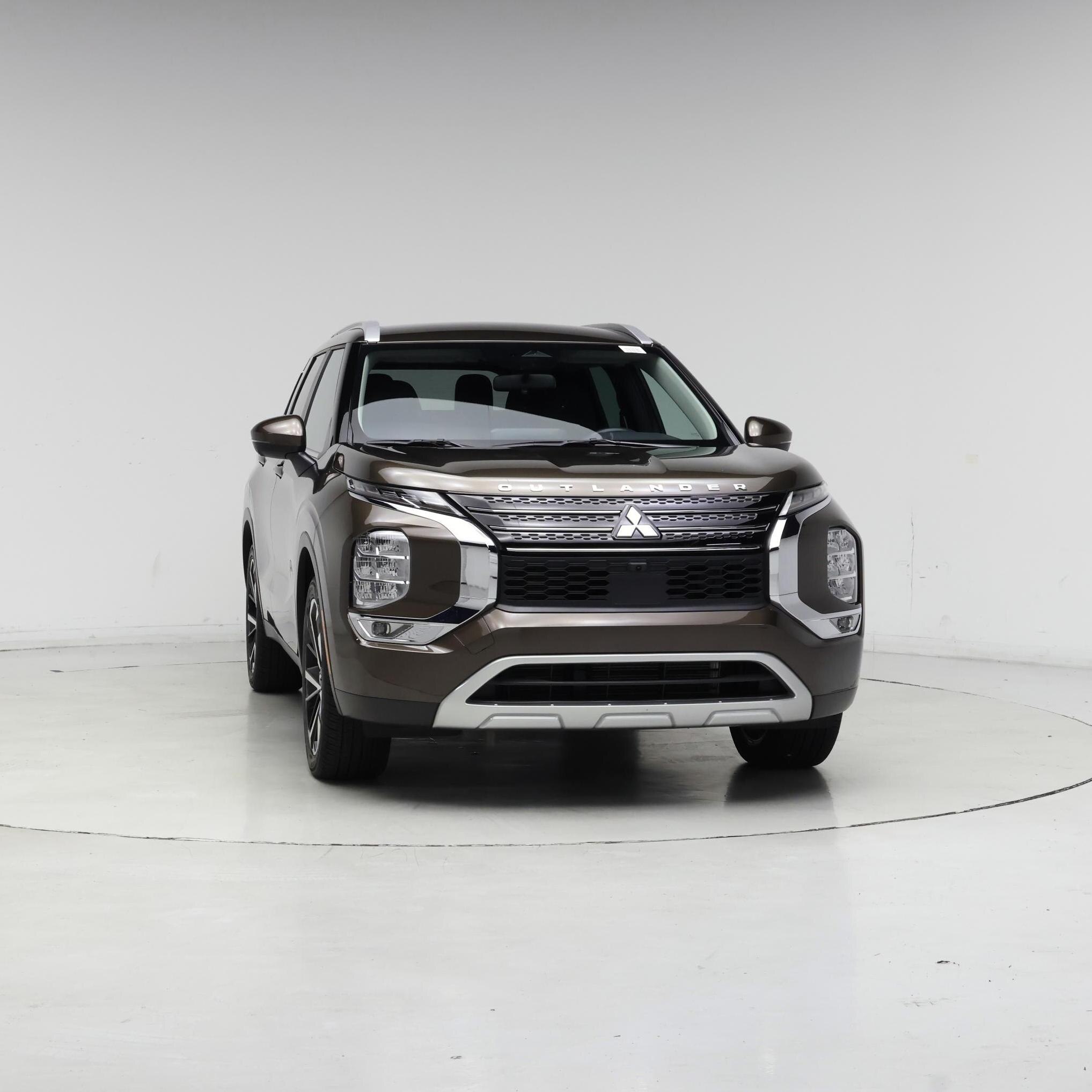 Thumbnail: 2023 Mitsubishi Outlander - 5