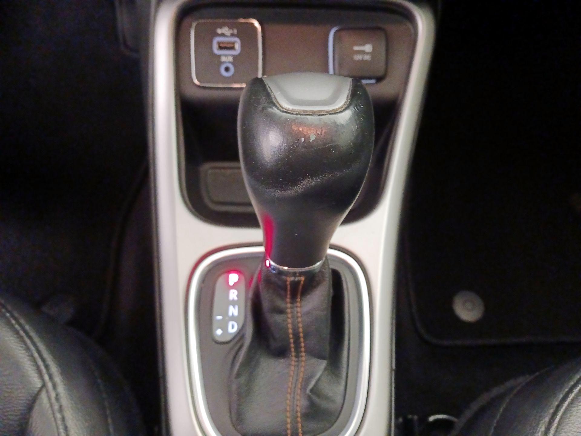 Thumbnail: 2020 Jeep Compass - 17