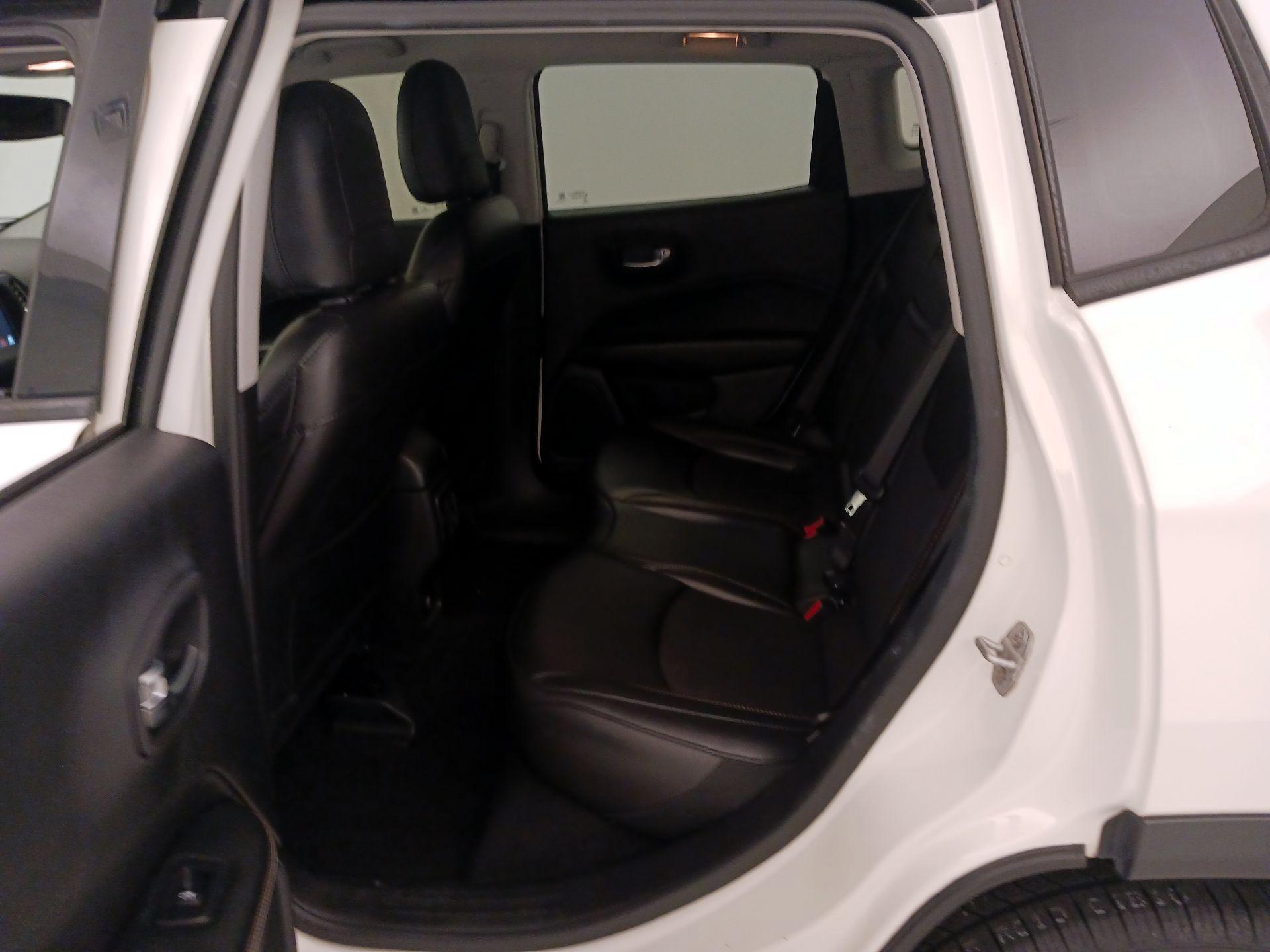 Thumbnail: 2020 Jeep Compass - 19