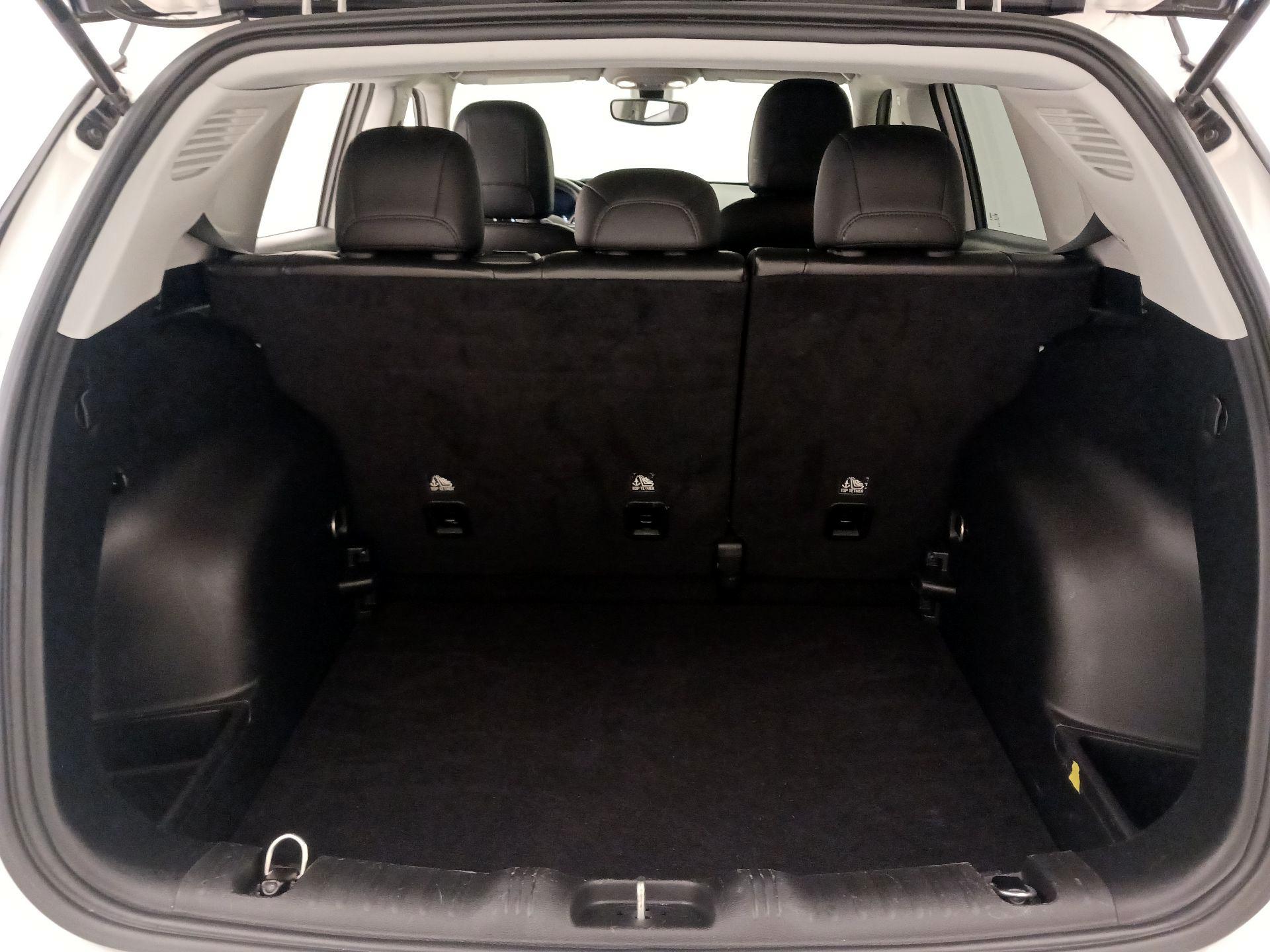 Thumbnail: 2020 Jeep Compass - 20