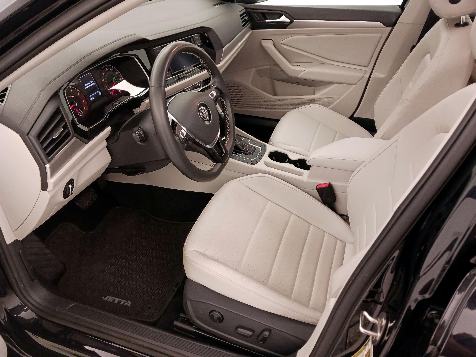 Thumbnail: 2021 Volkswagen Jetta - 11