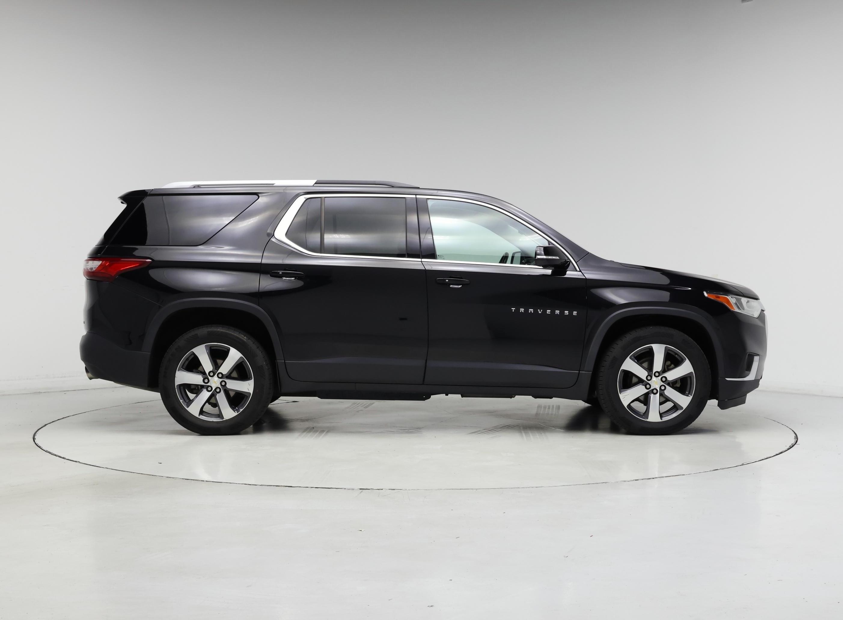 Thumbnail: 2018 Chevrolet Traverse - 7