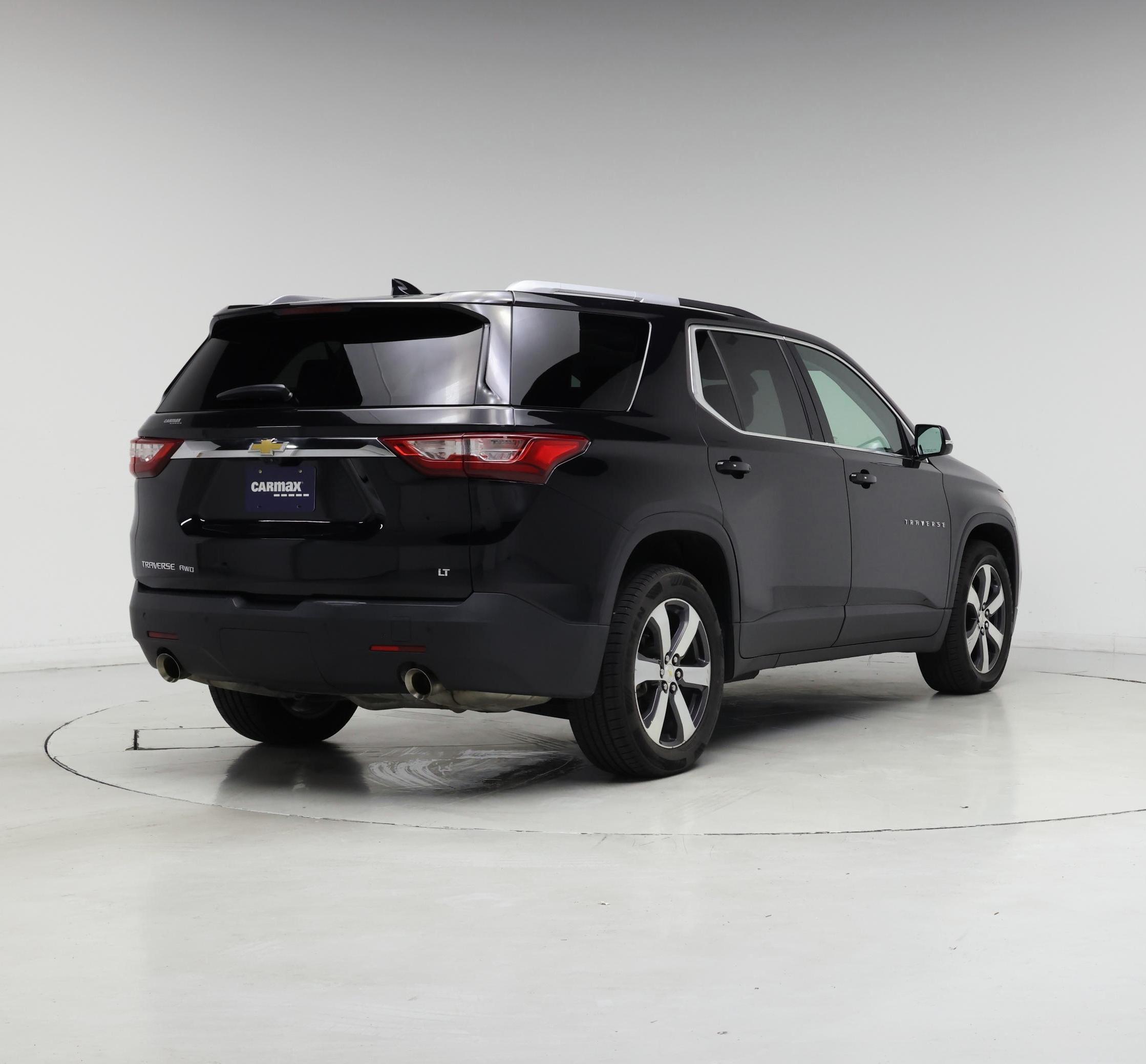 Thumbnail: 2018 Chevrolet Traverse - 8