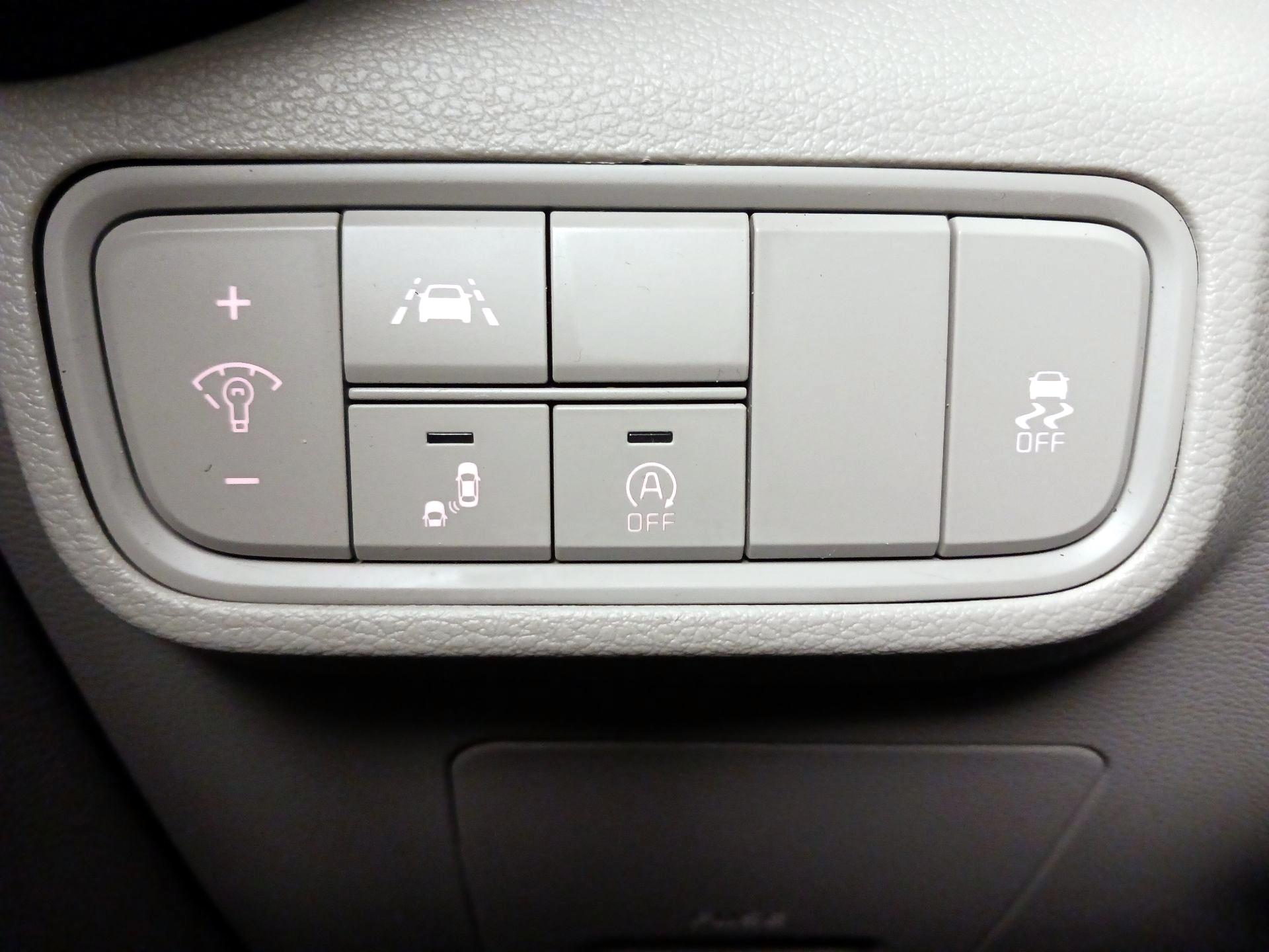 Thumbnail: 2020 Kia Soul - 13