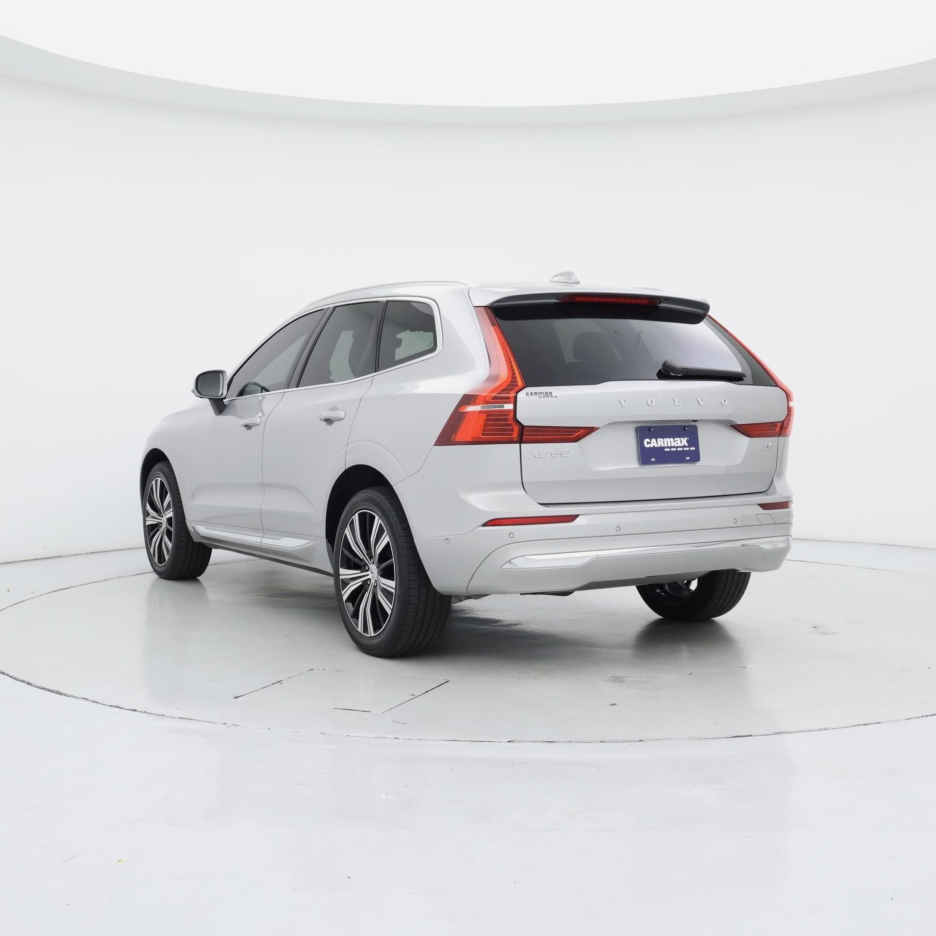 Thumbnail: 2022 Volvo XC60 - 2