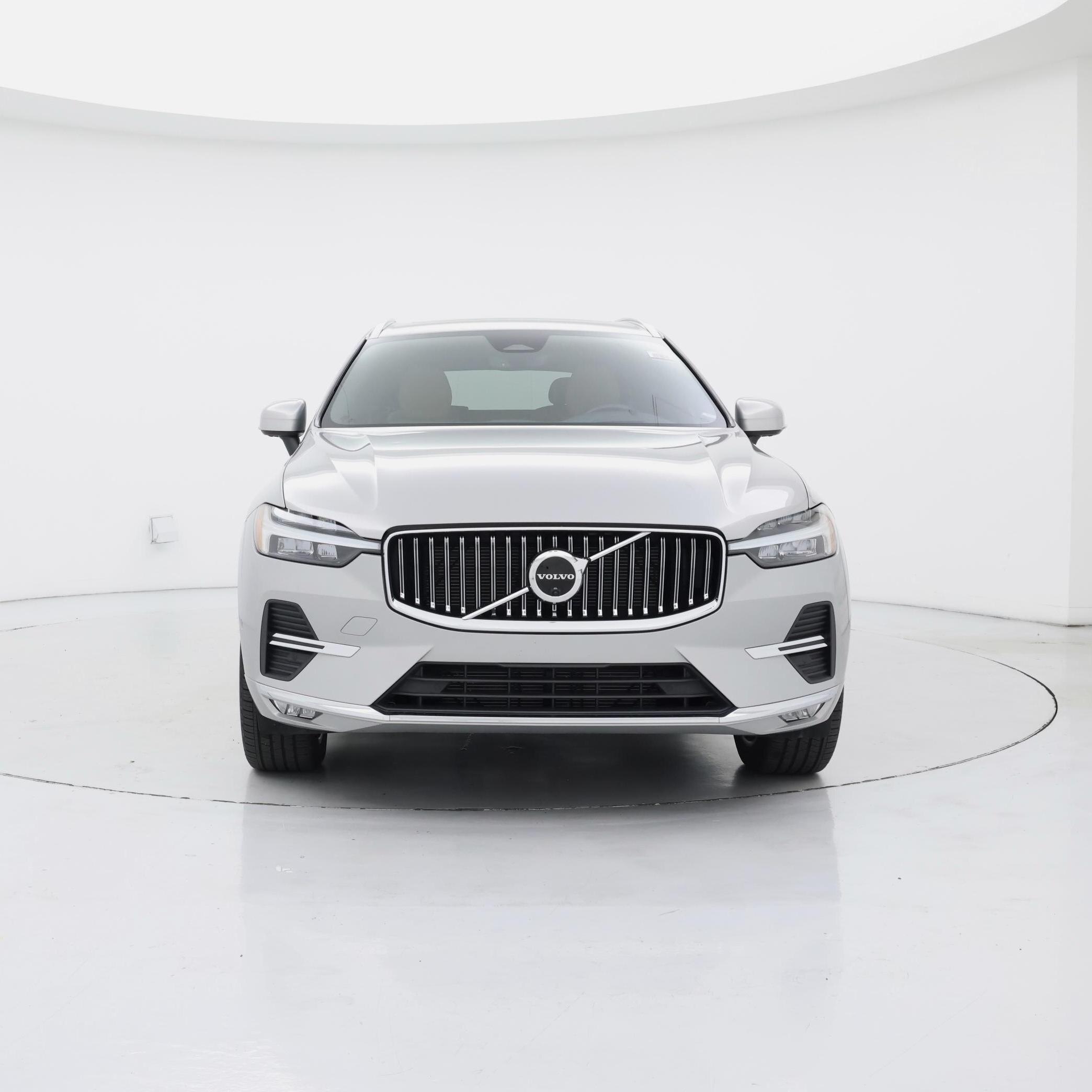 Thumbnail: 2022 Volvo XC60 - 5
