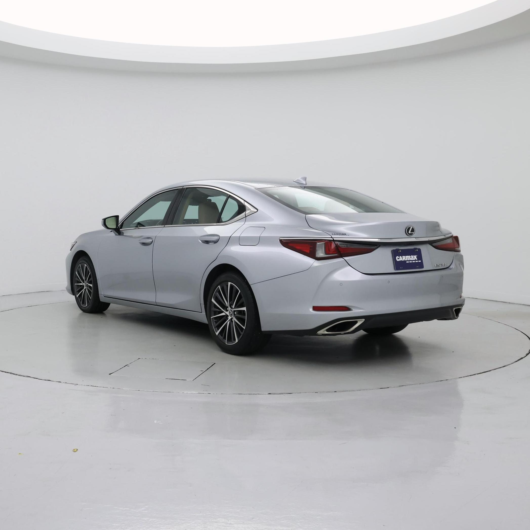 Thumbnail: 2022 Lexus ES - 2