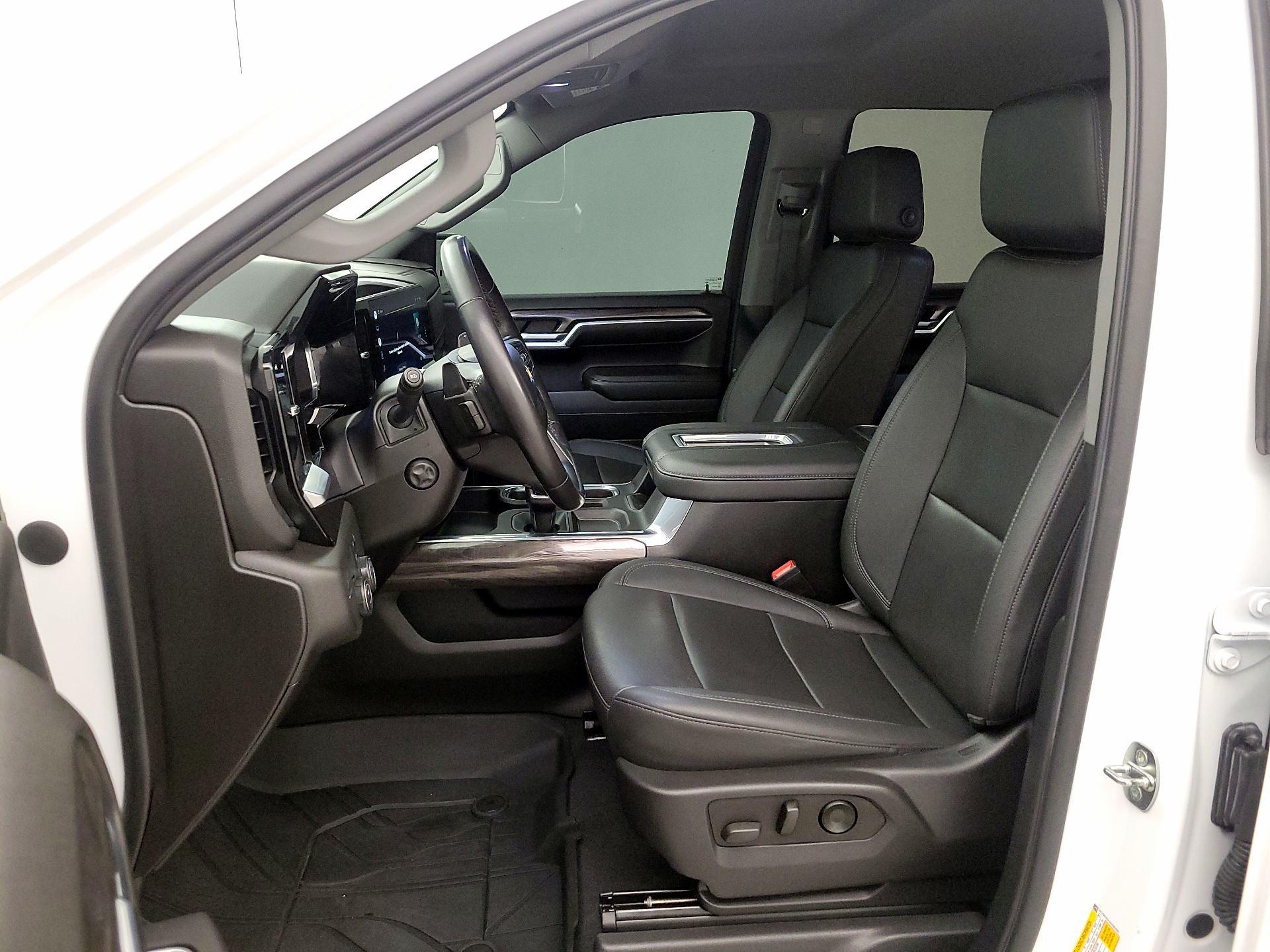 Thumbnail: 2022 Chevrolet Silverado 1500 - 11