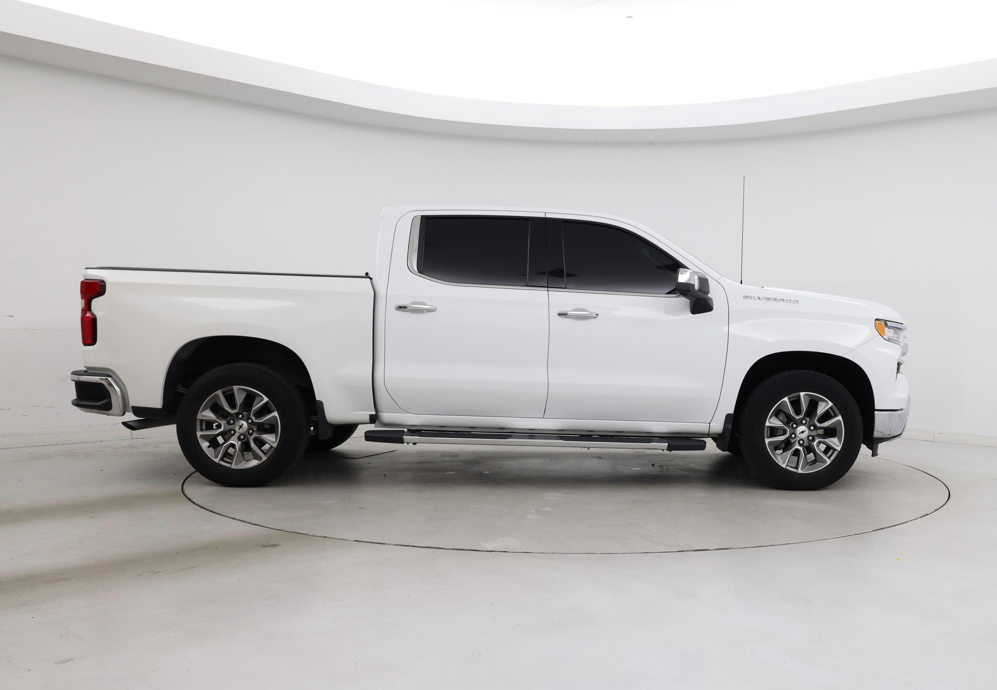 Thumbnail: 2022 Chevrolet Silverado 1500 - 7