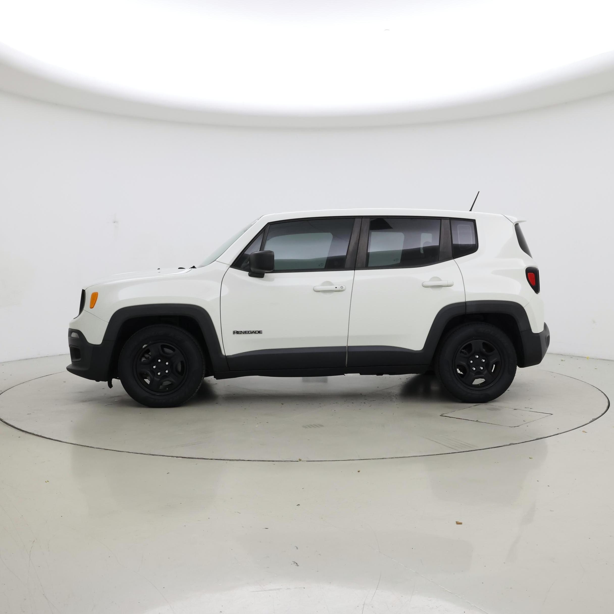 Thumbnail: 2016 Jeep Renegade - 3