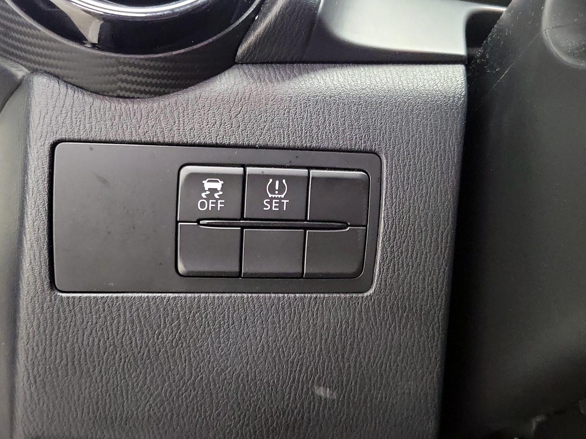 Thumbnail: 2019 Toyota Yaris - 13