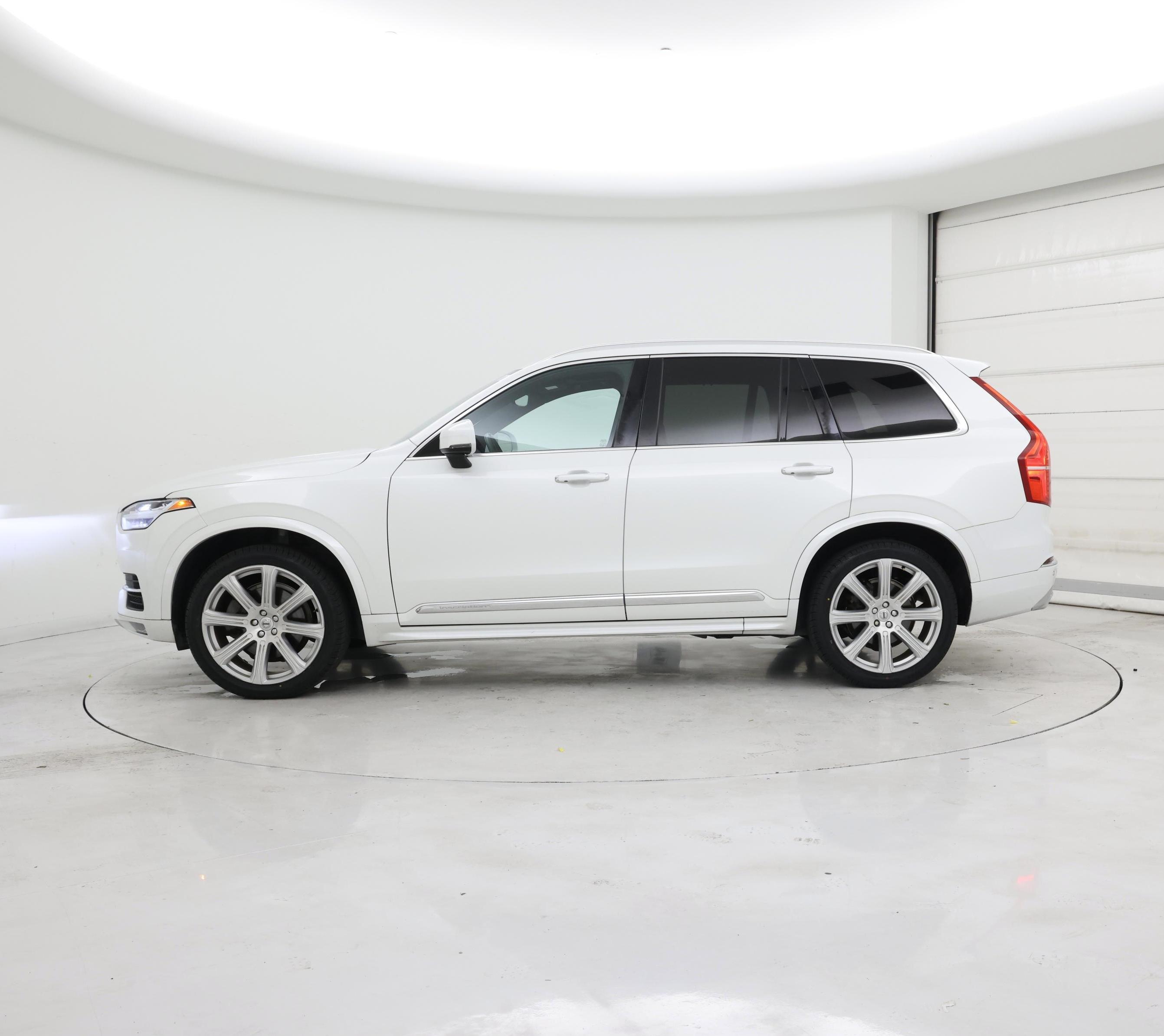 Thumbnail: 2019 Volvo XC90 - 3